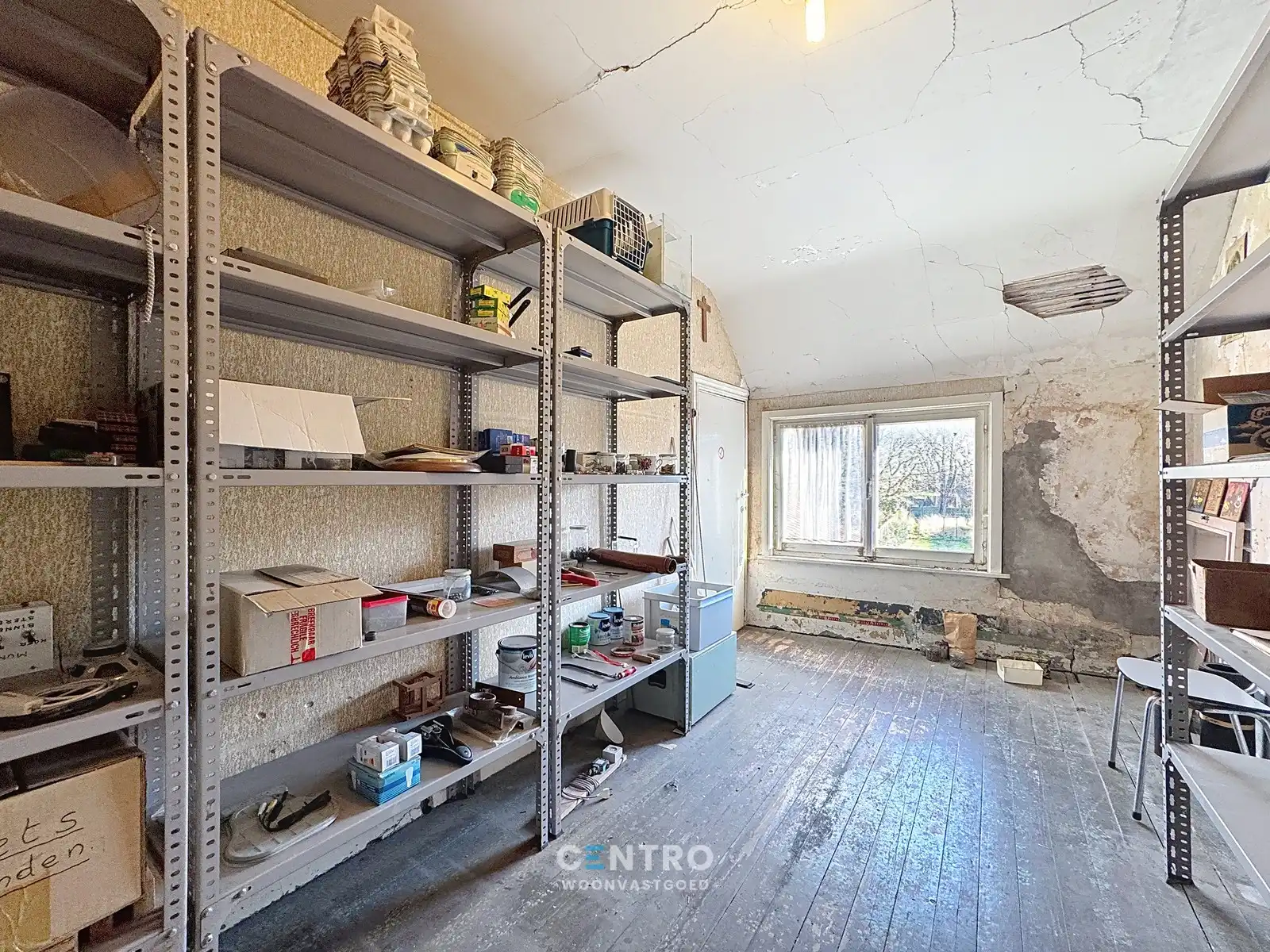 Te renoveren woning op uiterst CHARMANTE LIGGING! foto 8