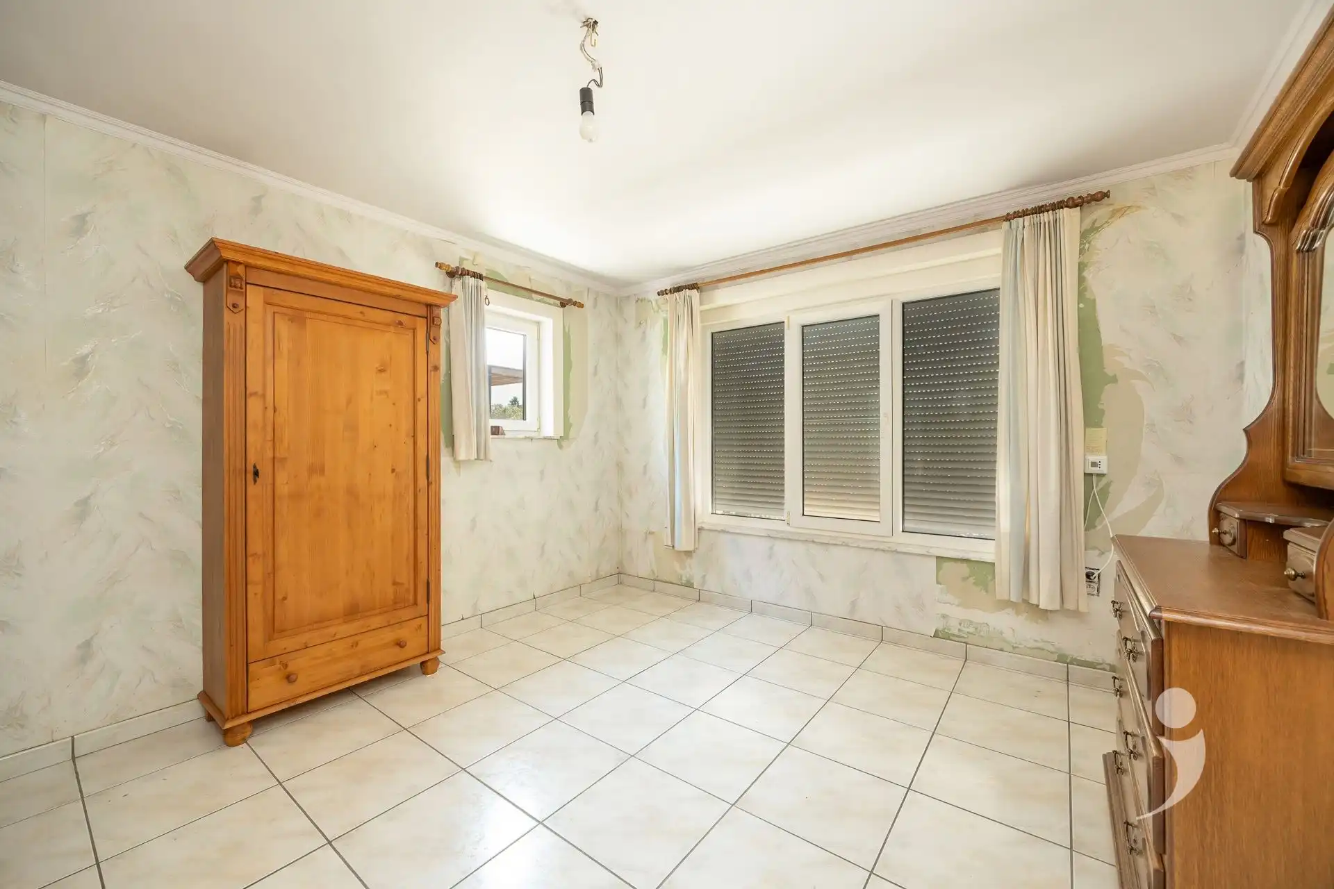 Te renoveren woning op een zonnig perceel foto 20