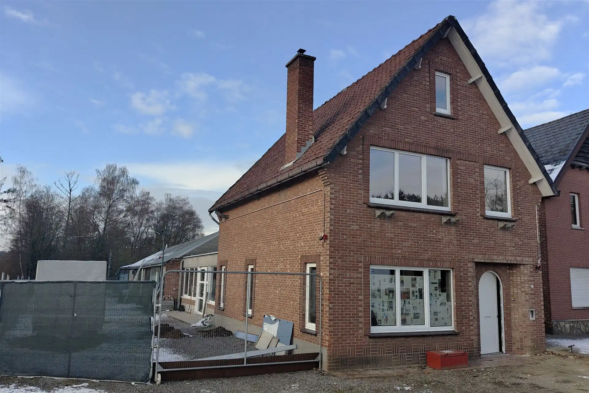 Unieke deels gerenoveerde woning met loods (205m²) en privaat bos op 24a80ca in het rustige Zelem (Halen) foto 3