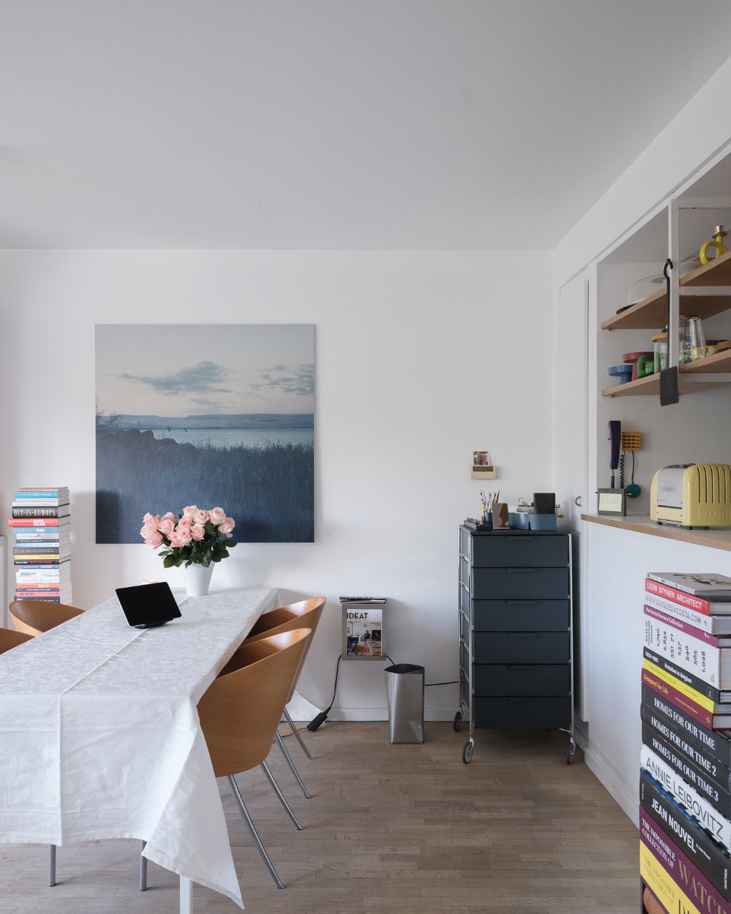 Gent Zuid - Lichtrijk 1slpk appartement met de mogelijkheid tot aankoop van een ondergrondse staanplaats op een gegeerde locatie. foto {{pictureIndex}}