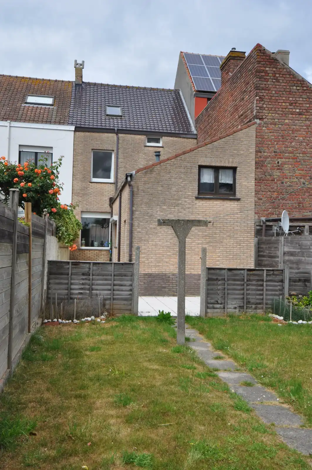 Ruime renovatiewoning met mogelijheid tot 5 slaapkamers foto 19