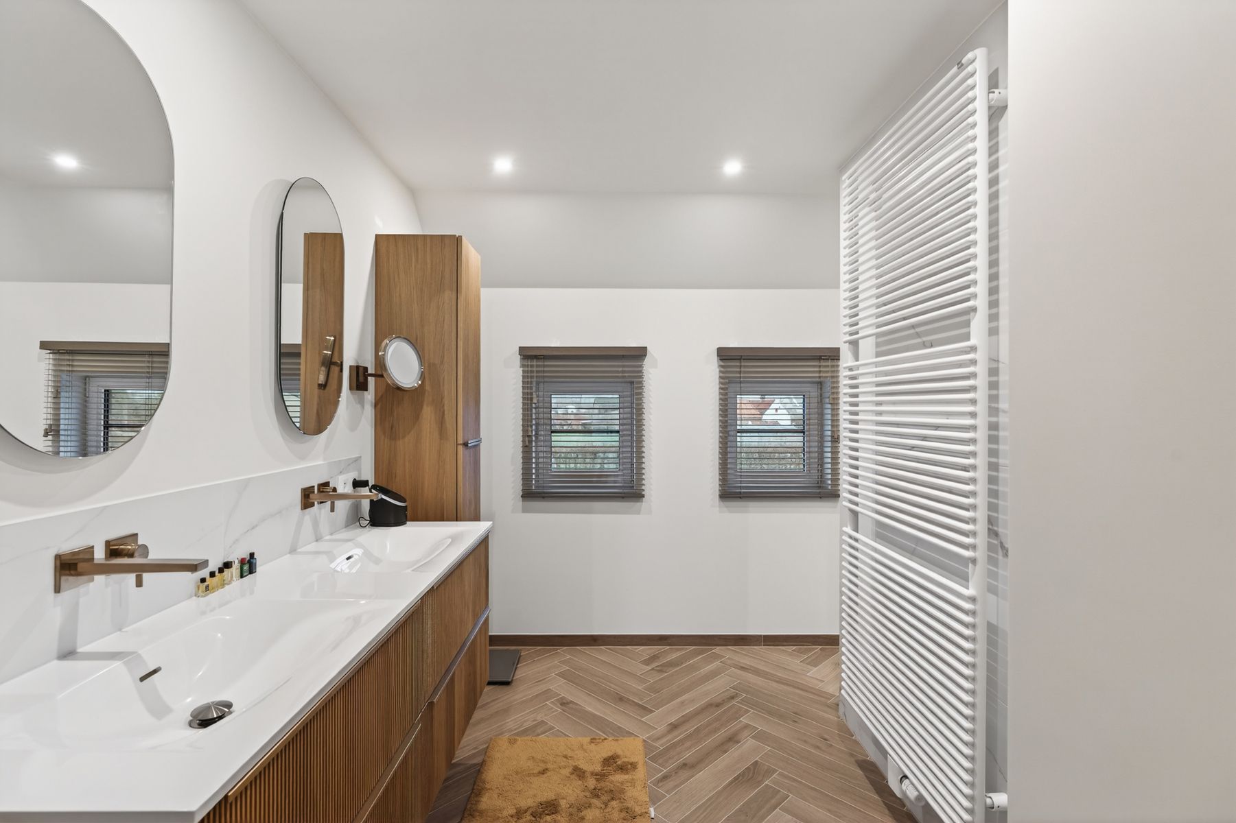 Rustig gelegen exclusieve villa met zwembad in Jabbeke foto 13