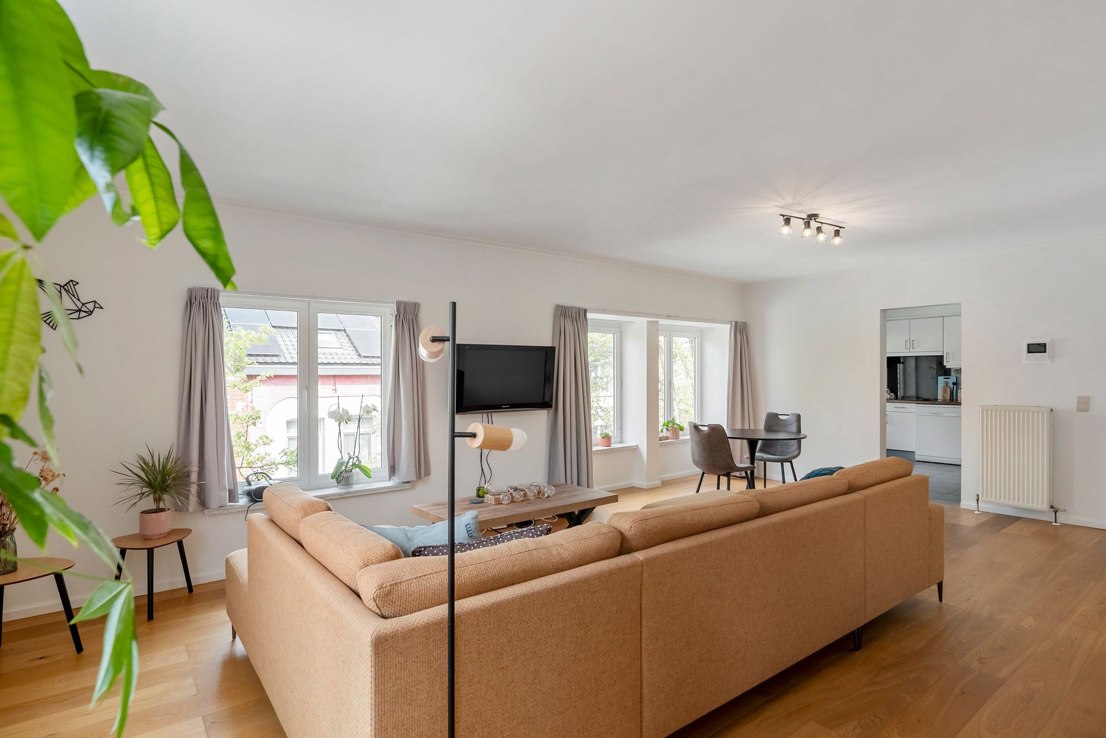 Instapklaar appartement van ca. 155 m² met 3 slks ! foto 8
