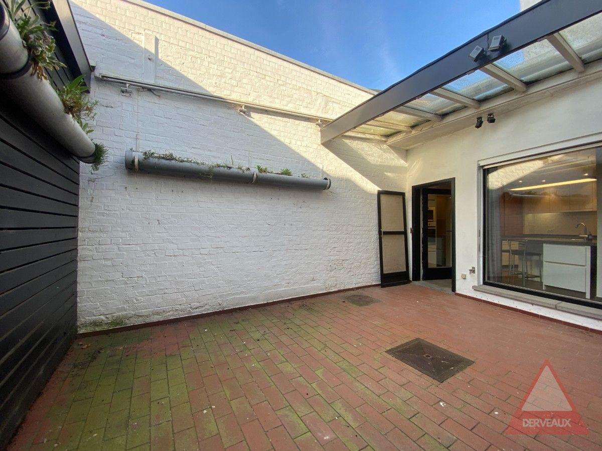Roeselare - Ruime woning met handelsruimte, garage en 5 slaapkamers foto 21