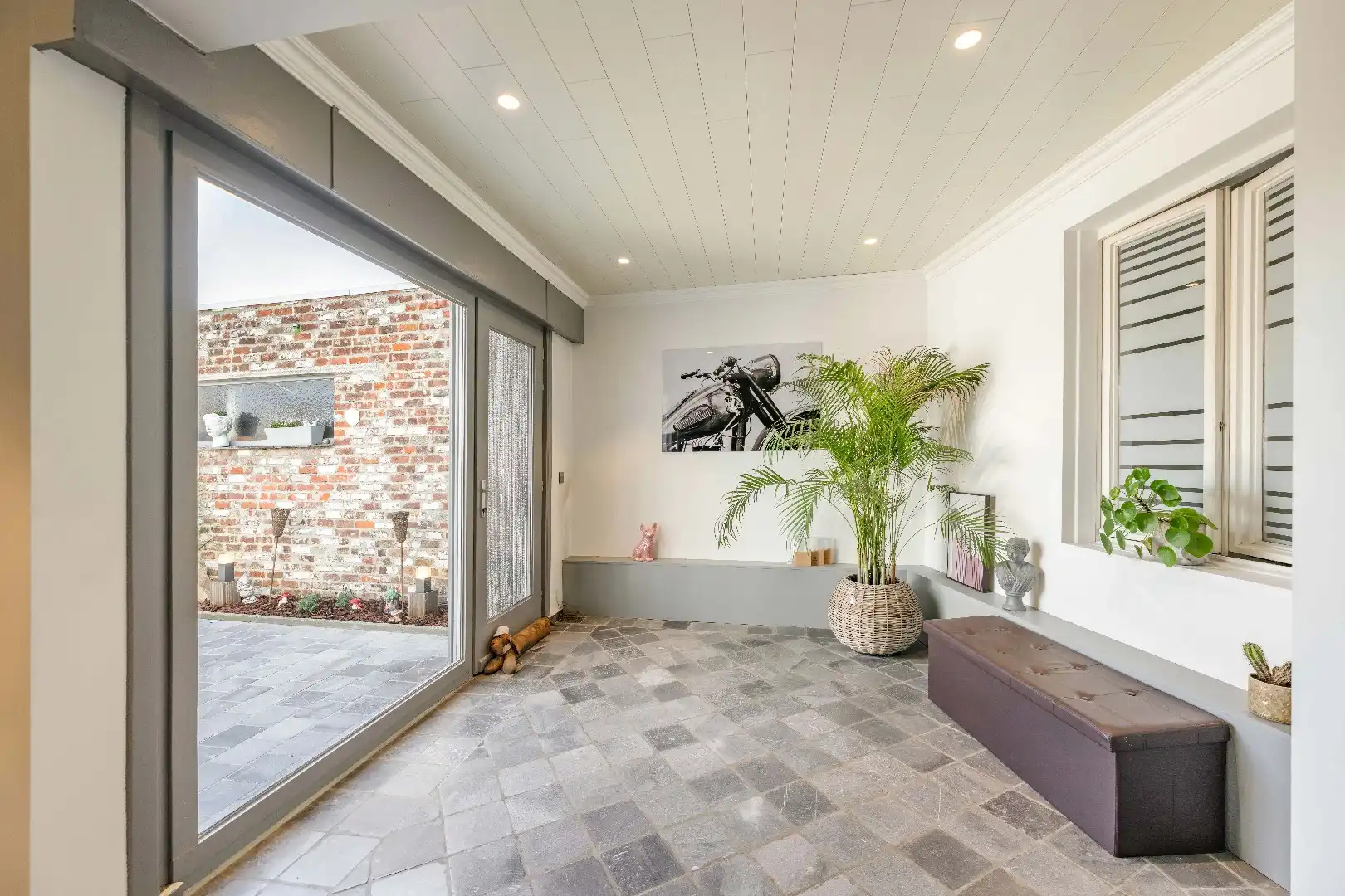 RUIME EN INSTAPKLARE WONING MET 3 SLAAPKAMERS EN CHARMANTE TUIN! foto 8