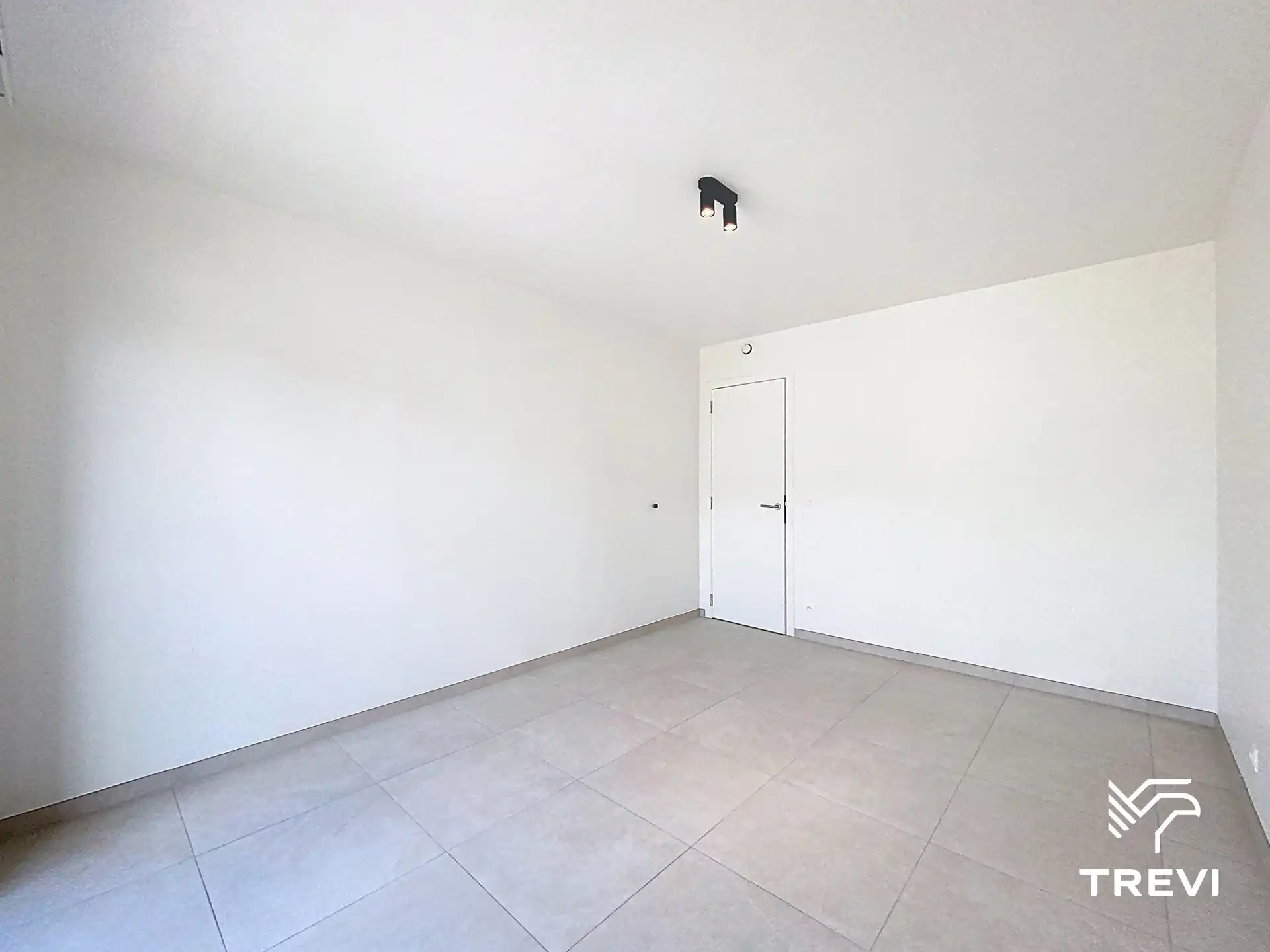 Nieuw huis met 3 slaapkamers en exterieur foto 8