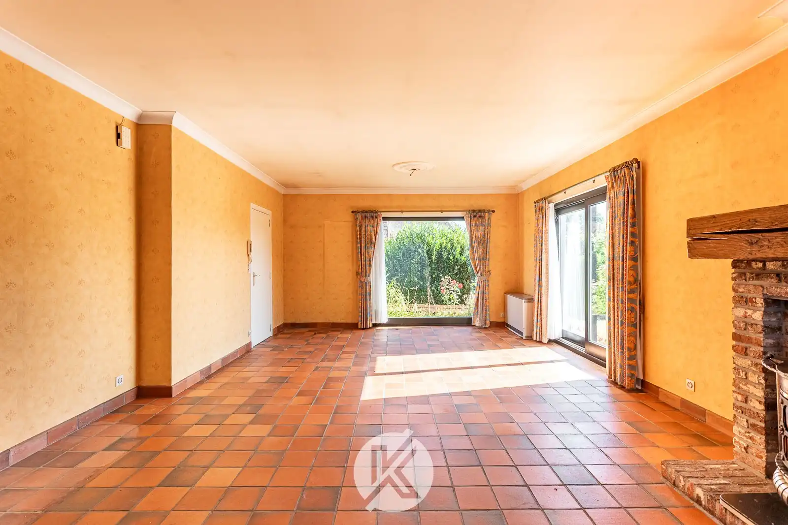 Robuuste bungalow op een interessante locatie foto 9