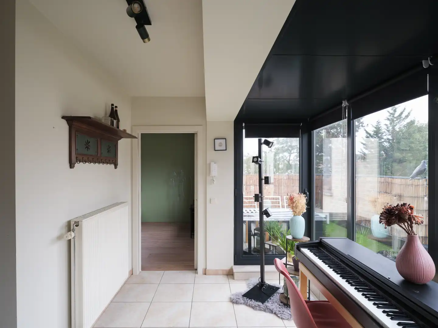 Lichtrijk bel-étage appartement met zonneterras foto 15