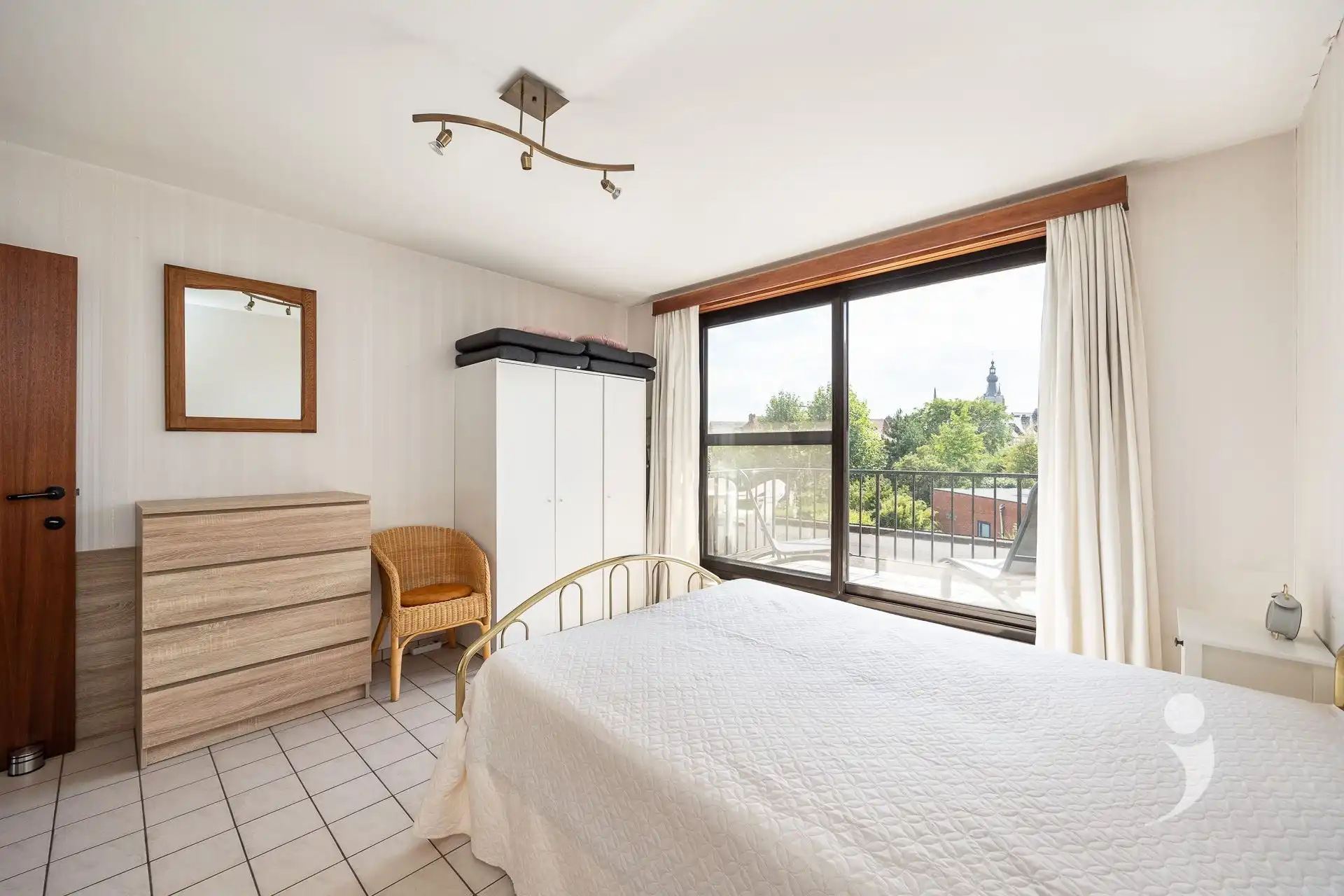 Instapklaar appartement met ruime garage te centrum Aarschot foto 14