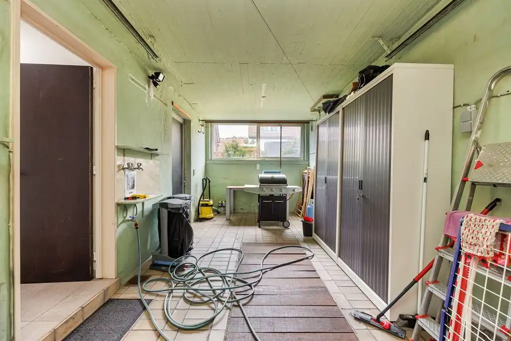 Unieke jaren 80-woning met ruime tuin foto 30