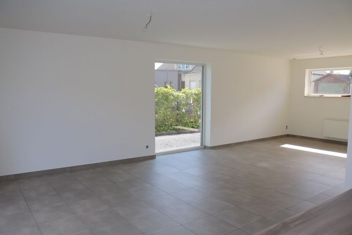 Toffe instapklare woning met 3 slaapkamers en carport foto 12