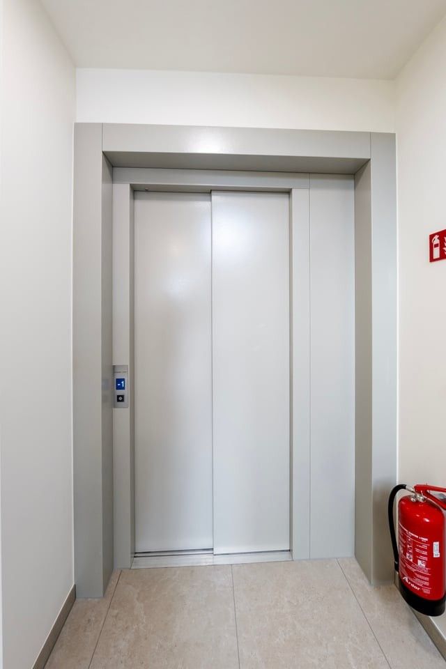 2-SLP APPARTEMENT OP 1STE VERDIEP MET RUIM TERRAS foto 35