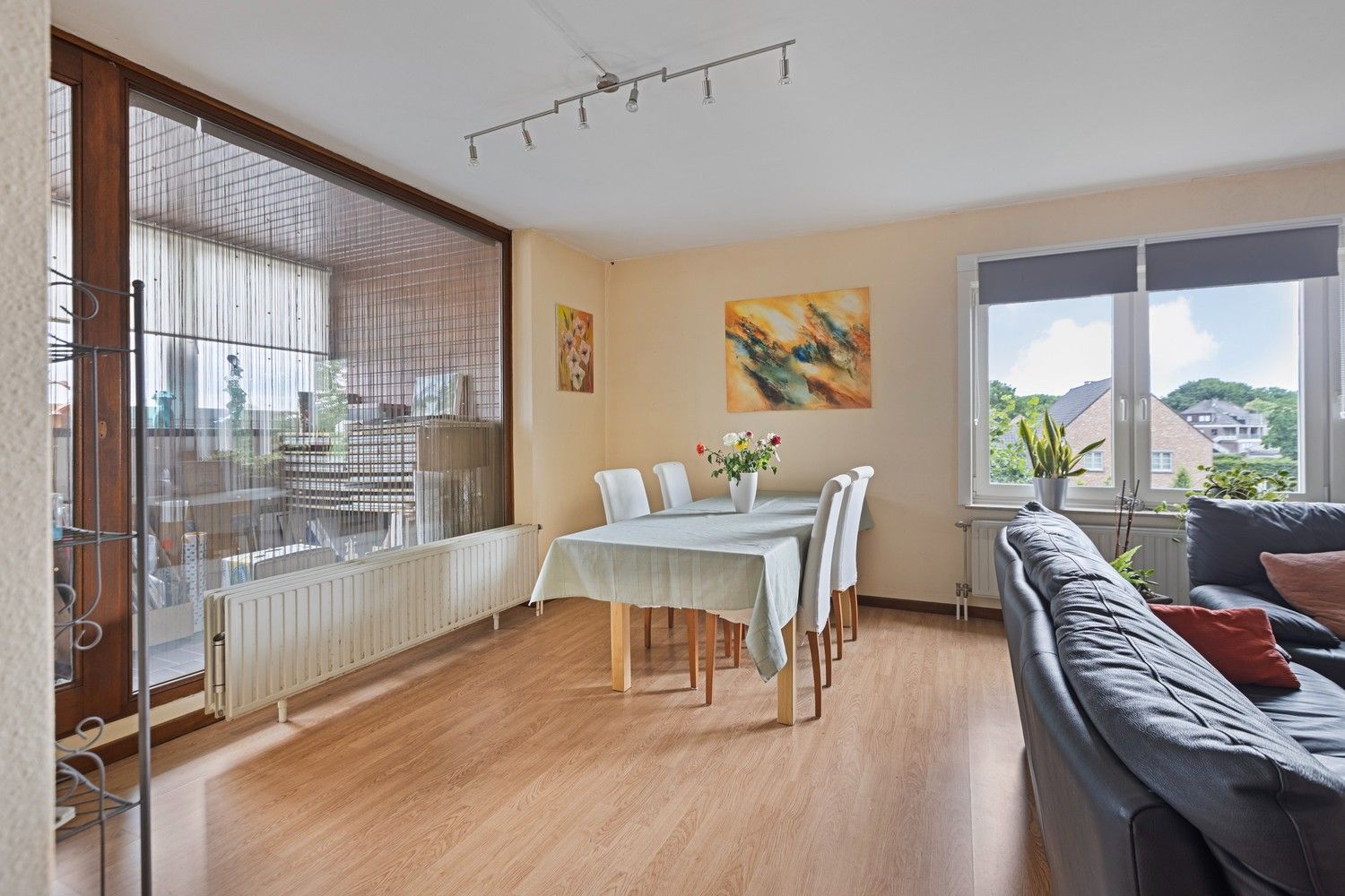 Instapklaar en ruim appartement met drie slaapkamers op een strategische locatie in Lanaken foto 10