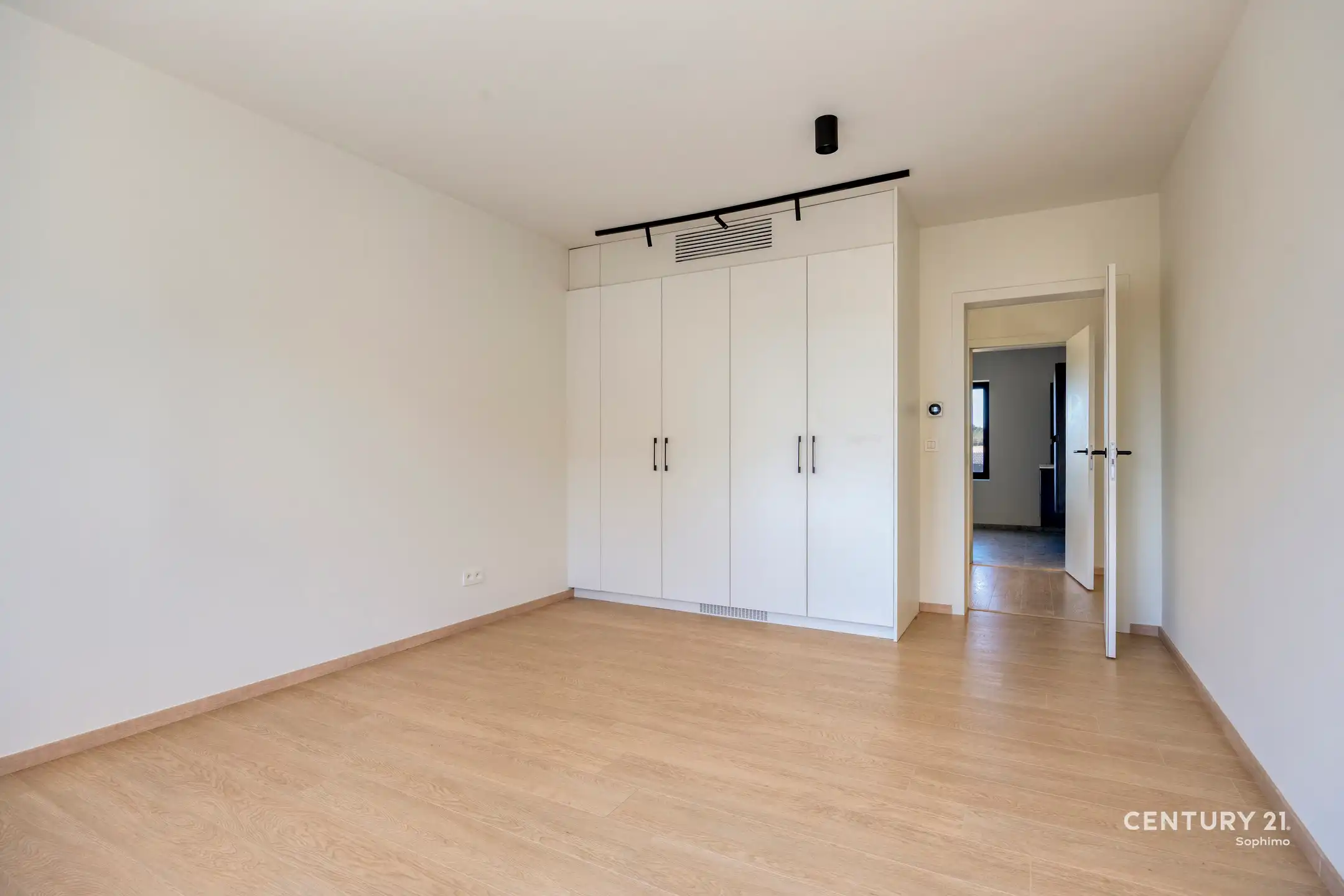 Exclusief en energiezuinig wonen met een prachtig uitzicht foto 17