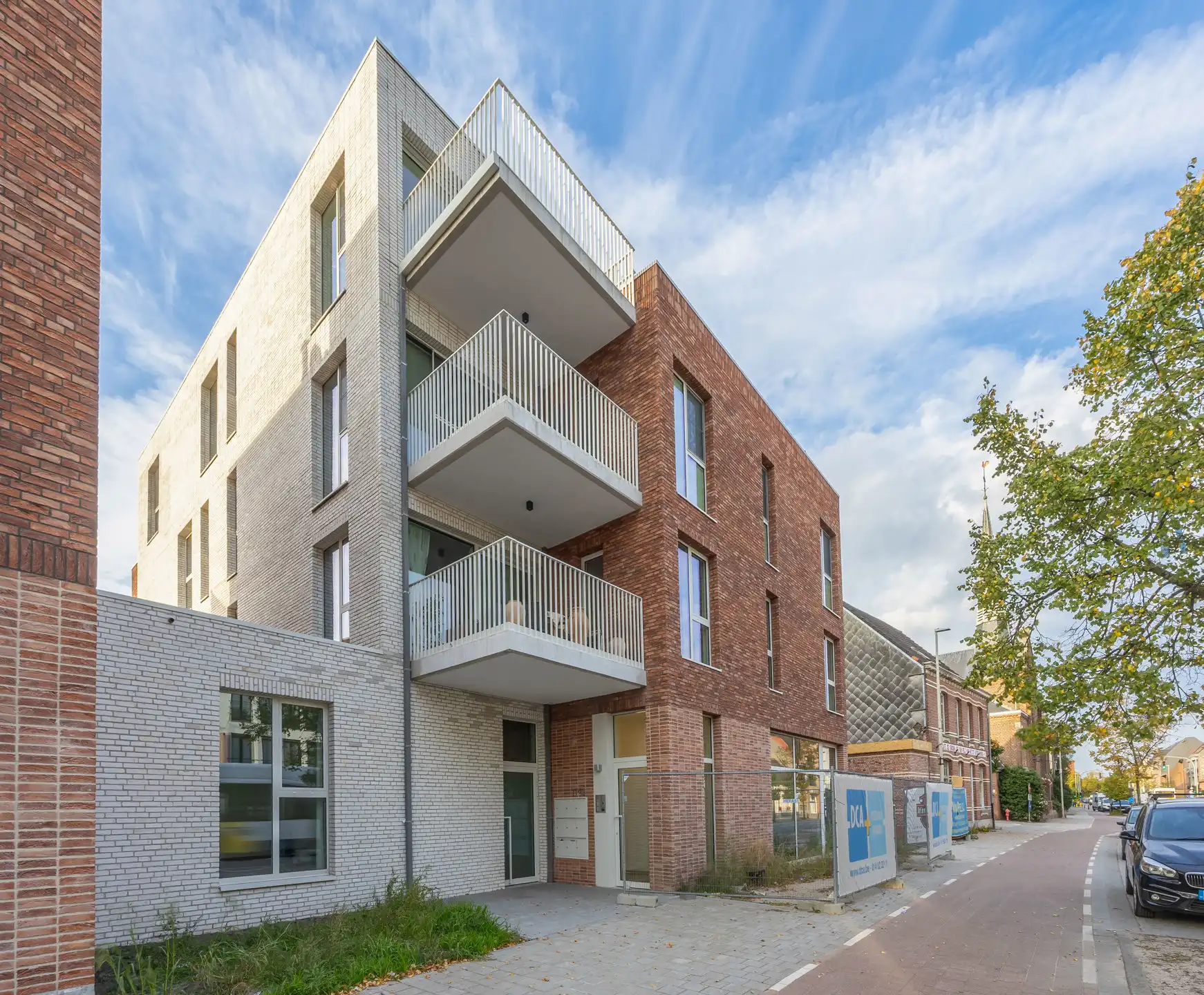 Unieke csco handelsruimte in hartje Sint-Antonius foto {{pictureIndex}}