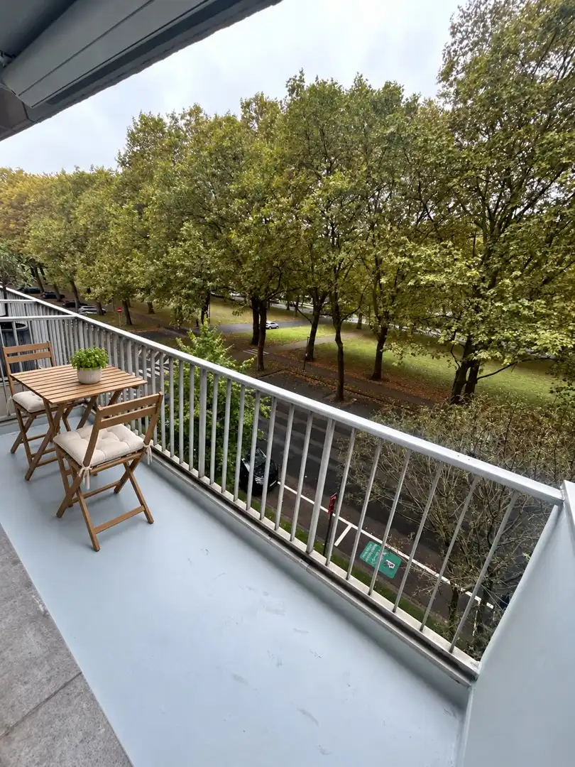 Instapklaar op Linkeroever met 2 terrassen foto 9