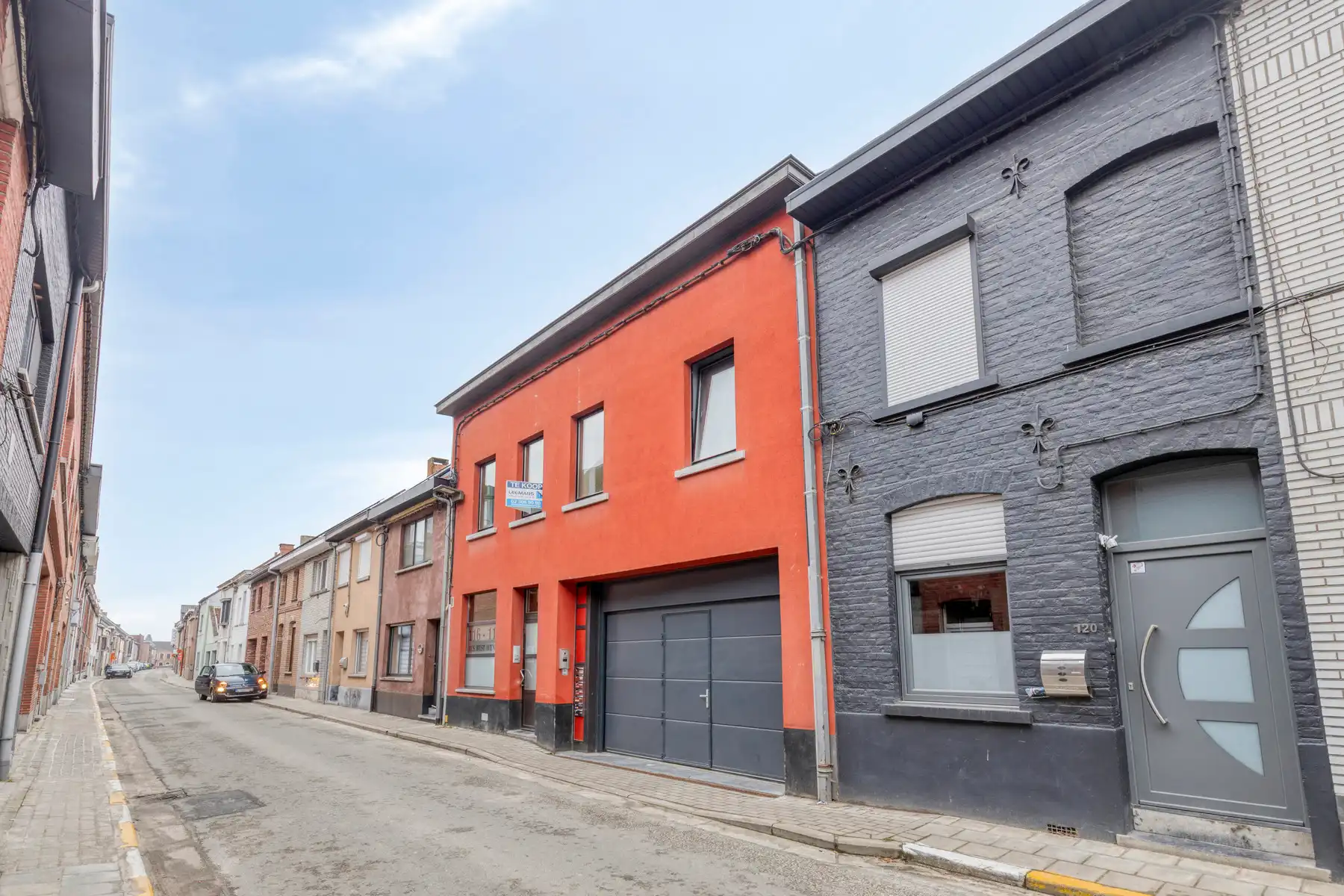 Instapklaar appartement met terras en garage in het centrum van Ninove! foto {{pictureIndex}}