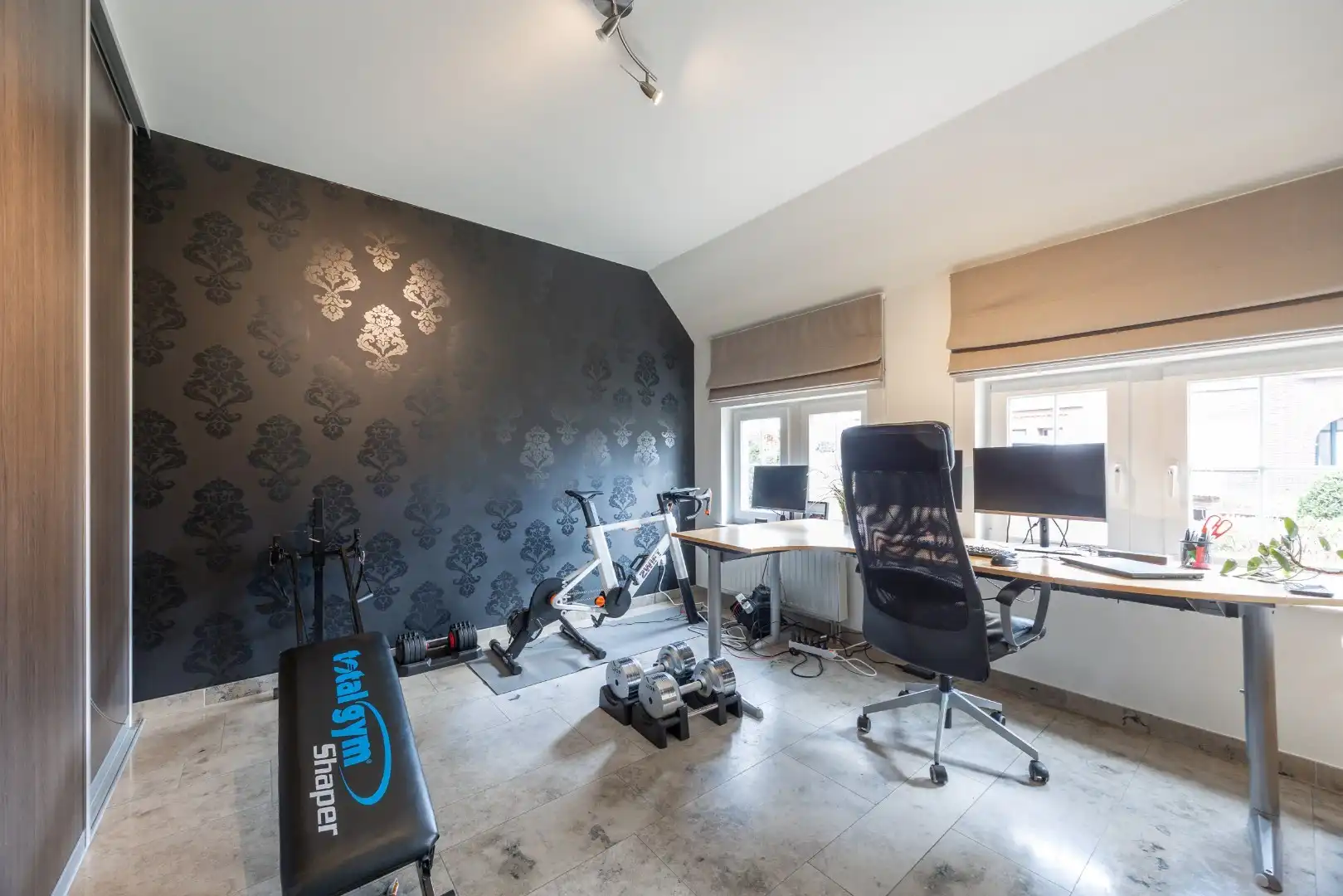 Prachtige ruime villa met naastliggende bouwgrond! foto 29