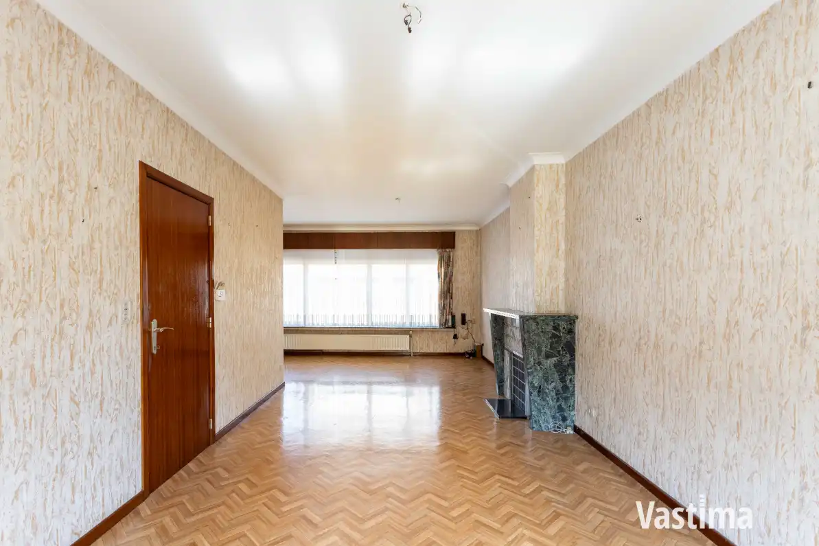 Woning met 3 slaapkamers, garage en ruime tuin foto 4