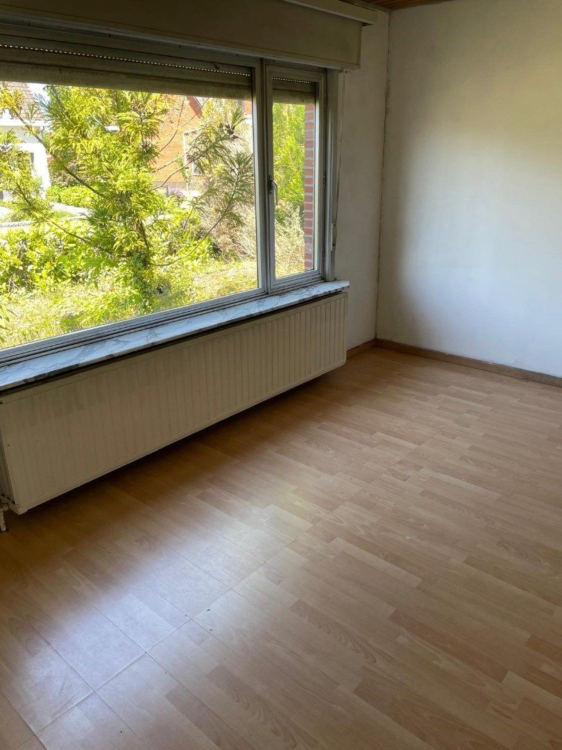 Gelijkvloerse woning in Mol met 1302m² tuin foto 10