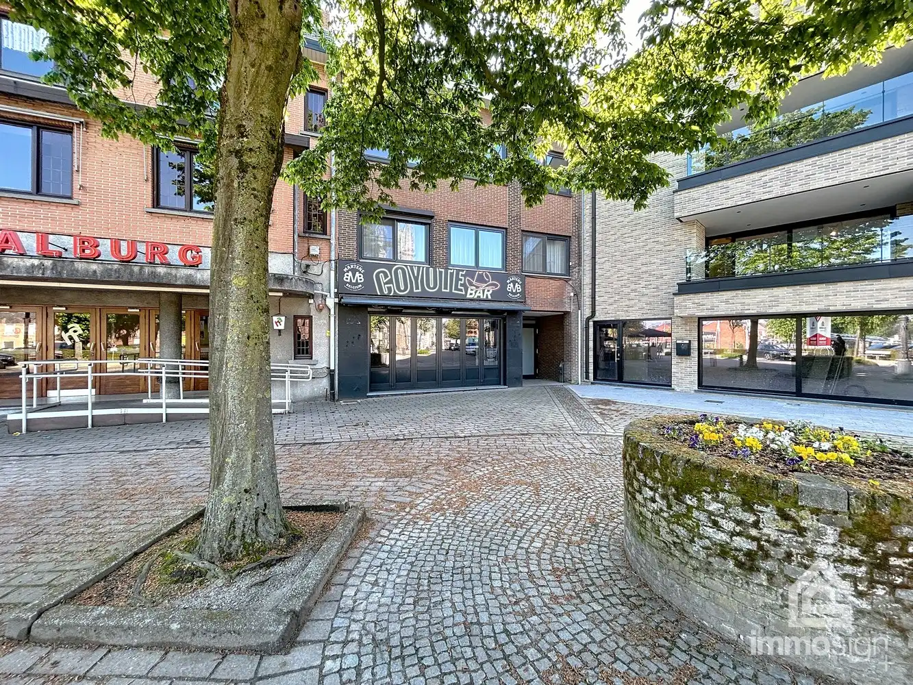 Ideale locatie voor jouw zaak in het hart van Hamont! foto 19