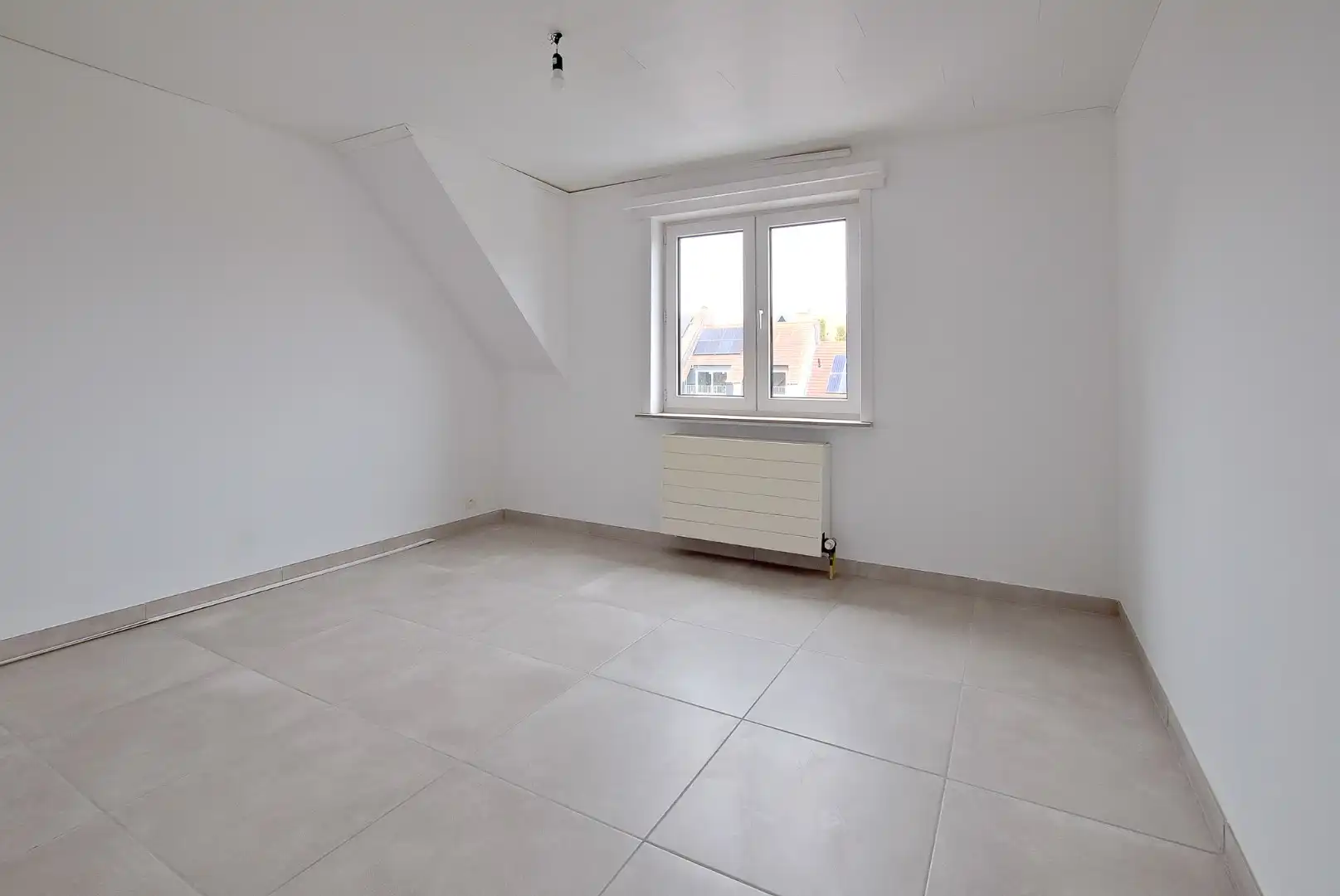 2 appartementen  (gerenoveerd in 2024) mogelijk afzonderlijk te verhuren 99m² + 46m², samen 145m²! - huuropbrengst 1500 €/maand! foto 9