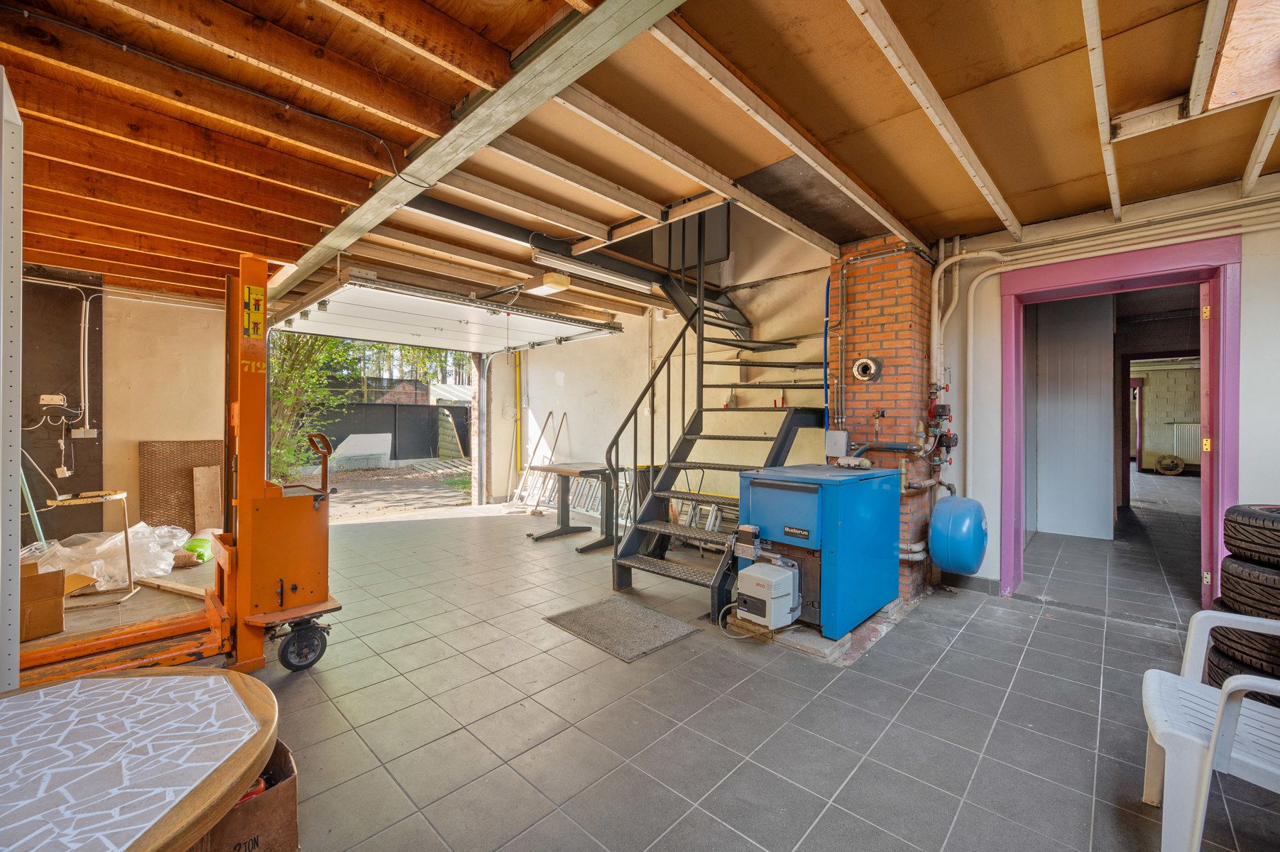 Te renoveren pand met magazijnen te BEERZEL foto 29