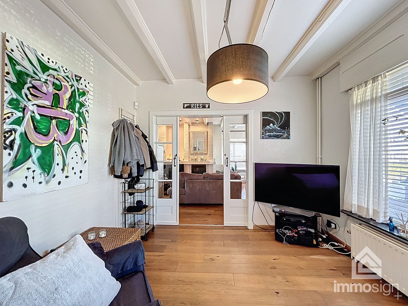 Exclusieve woning voorzien van dubbele garage en bedrijfshal op de Nederlandse grens foto 12