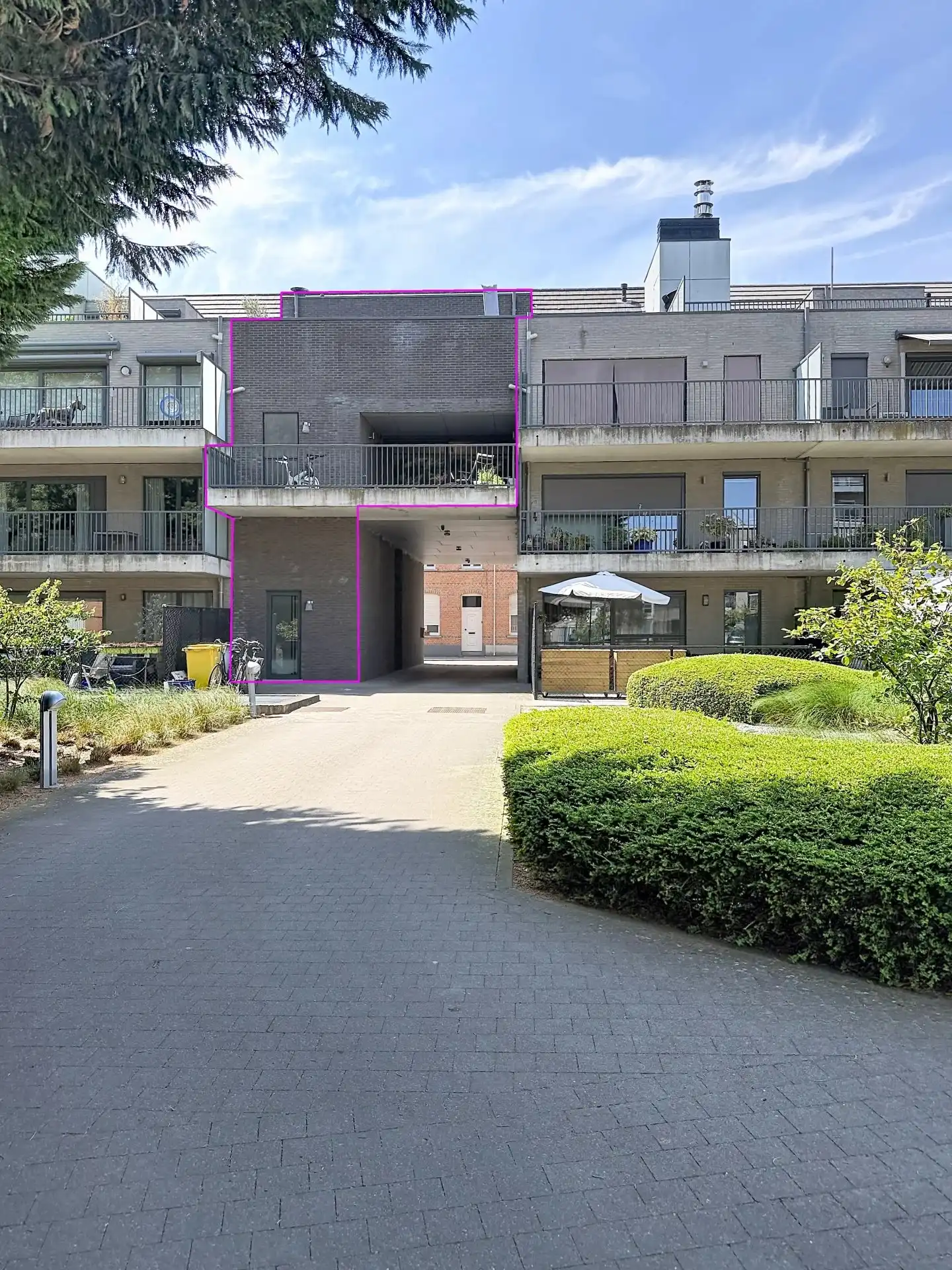 Luxe triplex met dubbele garage, 5 slaapkamers en 2 badkamers  in hartje Mol centrum foto 2