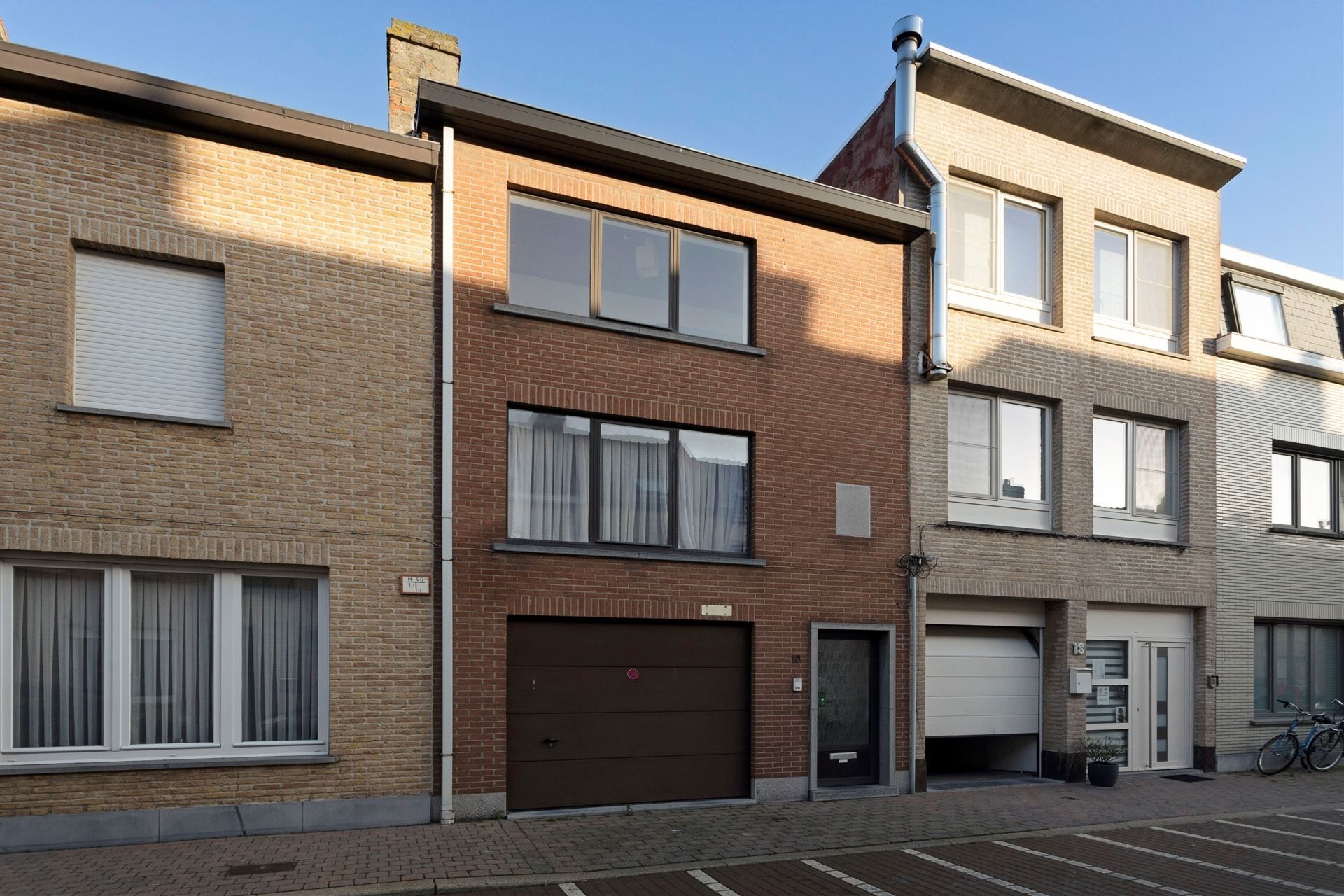 WONING / CENTRALE LIGGING foto 12