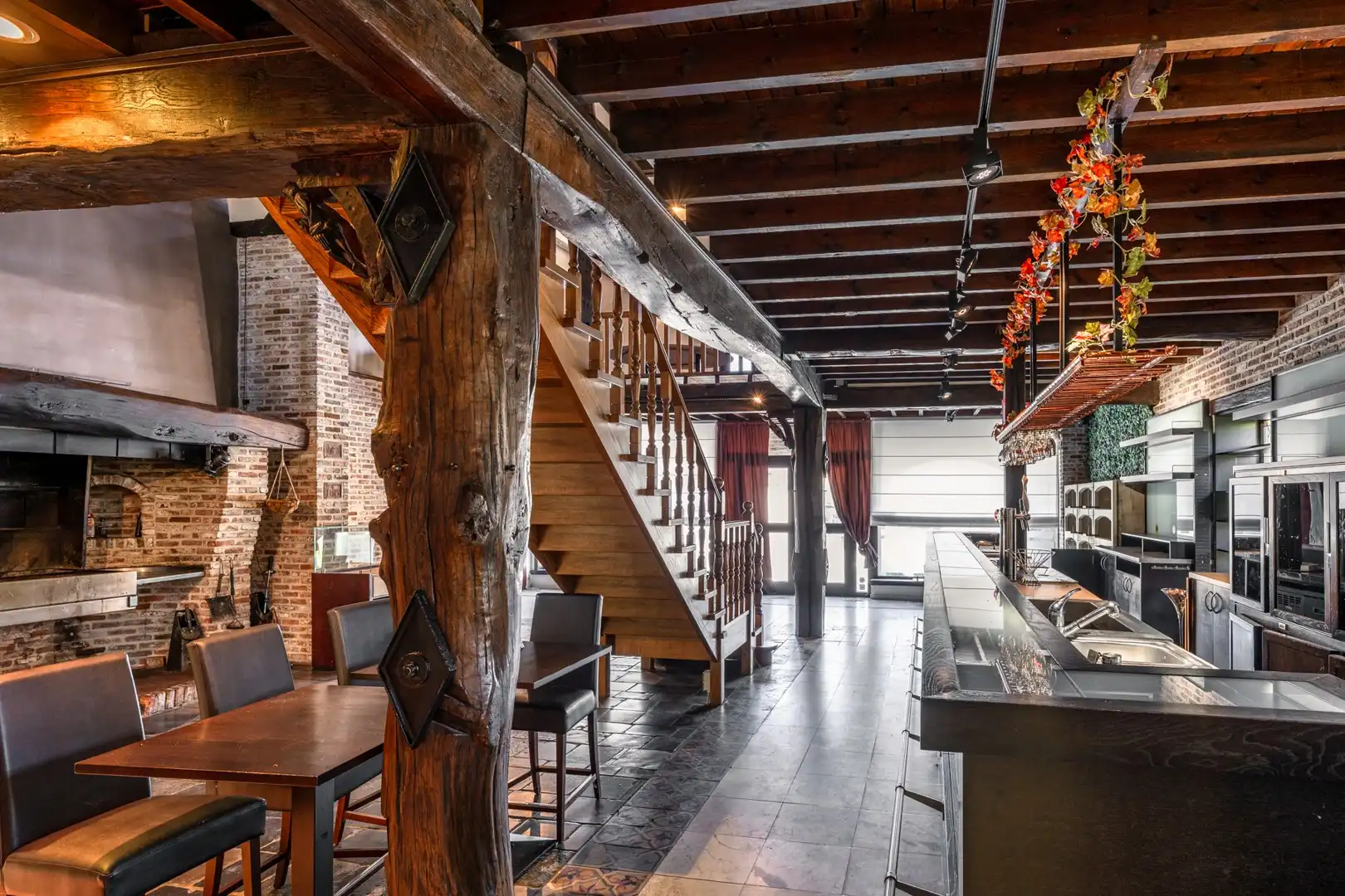 Handelshuis op TOP-locatie! foto 10