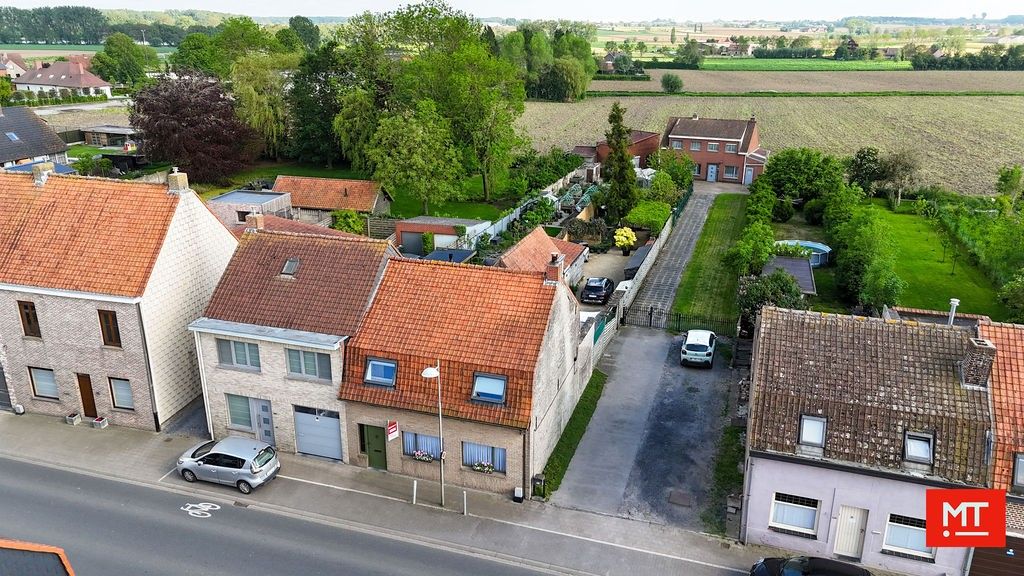 Te renoveren woning met 4 slpk, garage, zonnige tuin en uitweg in Dikkebus foto 23