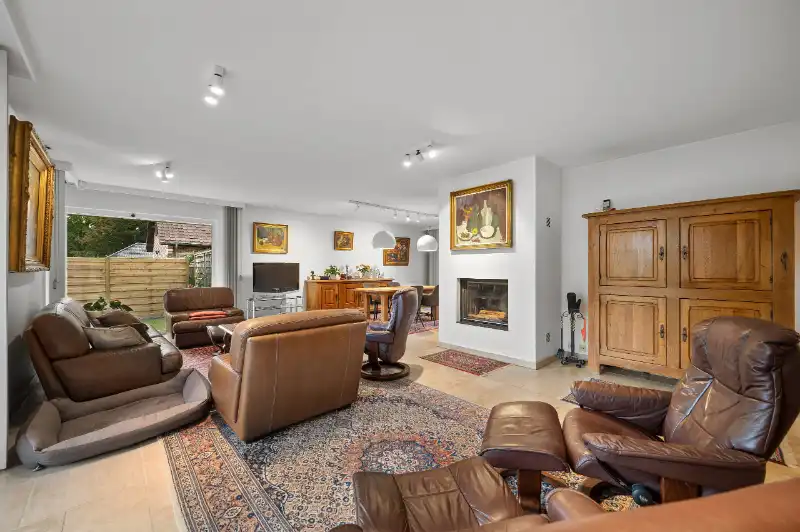 Villa van 349m² op 29a67ca met openluchtzwembad foto 7