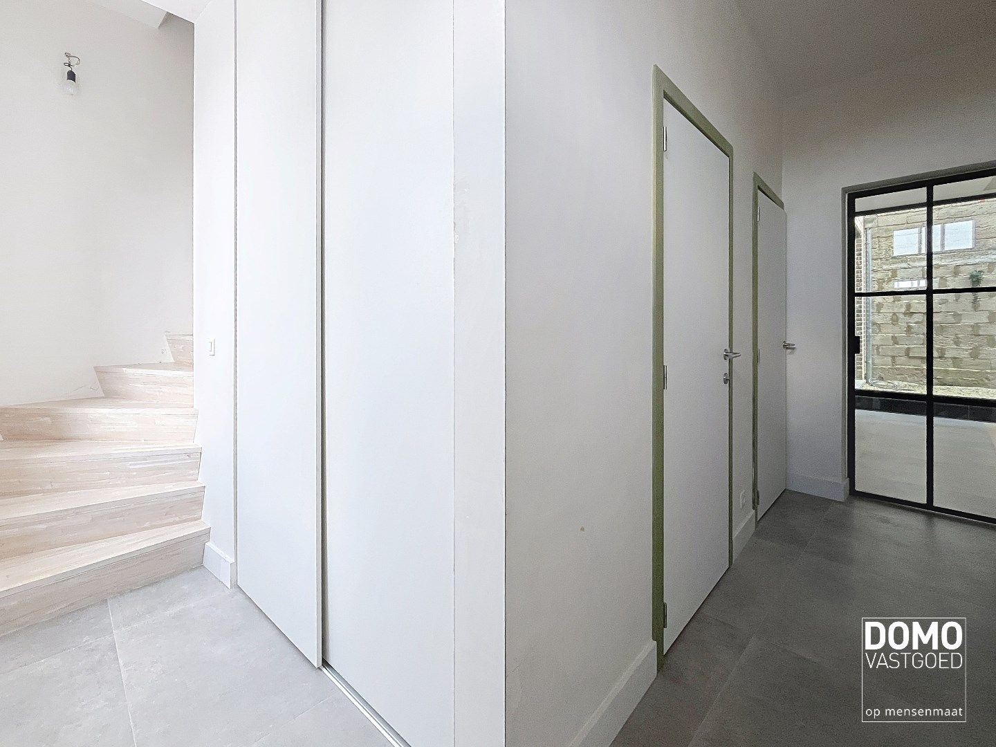 PRACHTIG GERENOVEERDE, LICHTRIJKE WONING MET 3 SLAAPKAMERS, 2 BADKAMERS, EEN ZONNIGE TUIN EN 2 PARKEERPLAATSEN TE GINGELOM (MIELEN-BOVEN-AALST)   foto 15