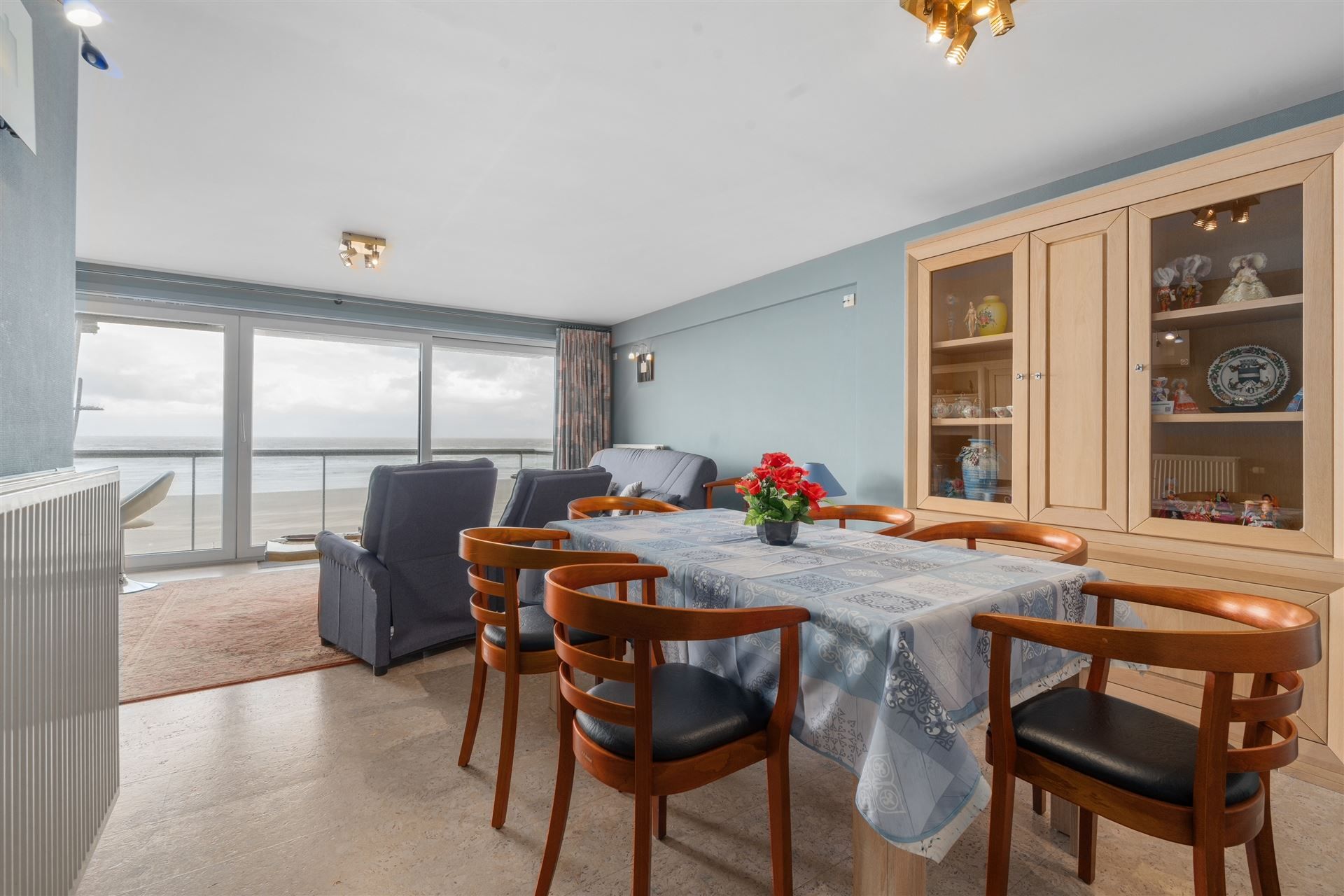 Appartement foto {{pictureIndex}}