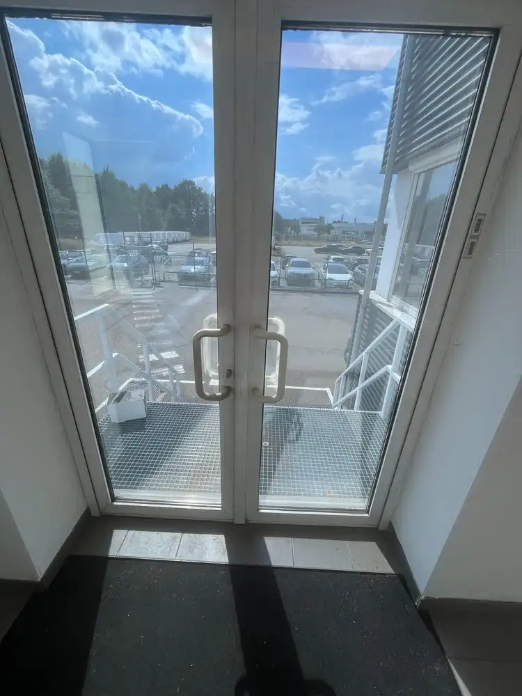 12.205m² logistiek magazijn met kantoren foto 18