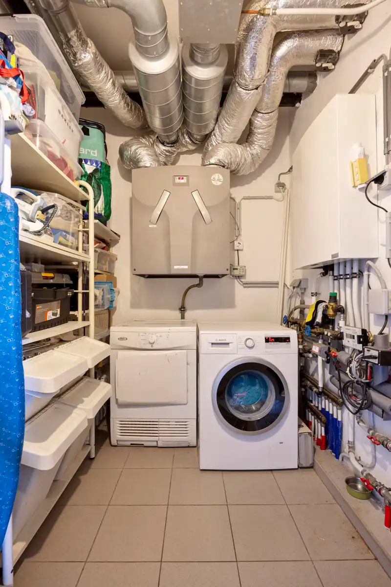 Appartement met 3 slaapkamers, 2 badkamers en staanplaats foto 8