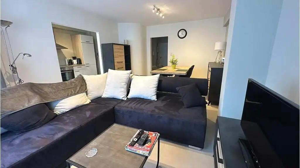 Instapklaar 2-slaapkamerappartement te koop in Oostende foto 4