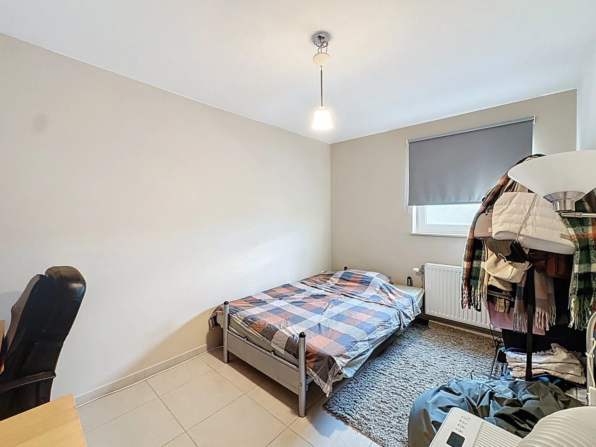 Rijwoning met 3 slaapkamers en een tuin met berging. foto 15