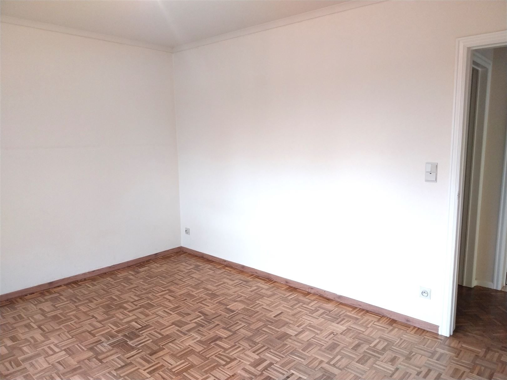 TE HUUR: Vrijstaande woning met tuin op een toplocatie in Heusden-Zolder! foto 16
