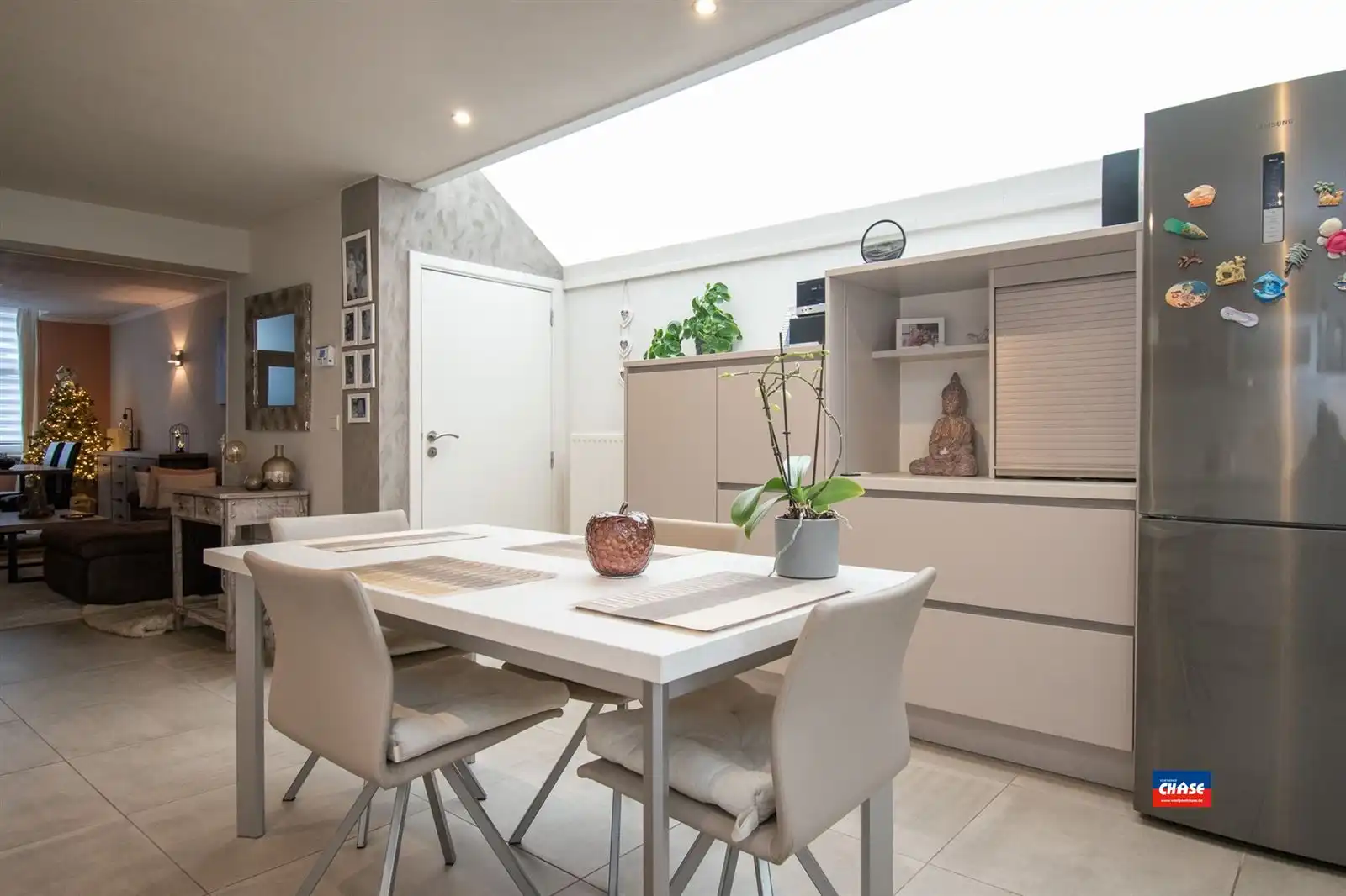 Gezellige rijwoning met twee slaapkamers en mooie tuin foto 5