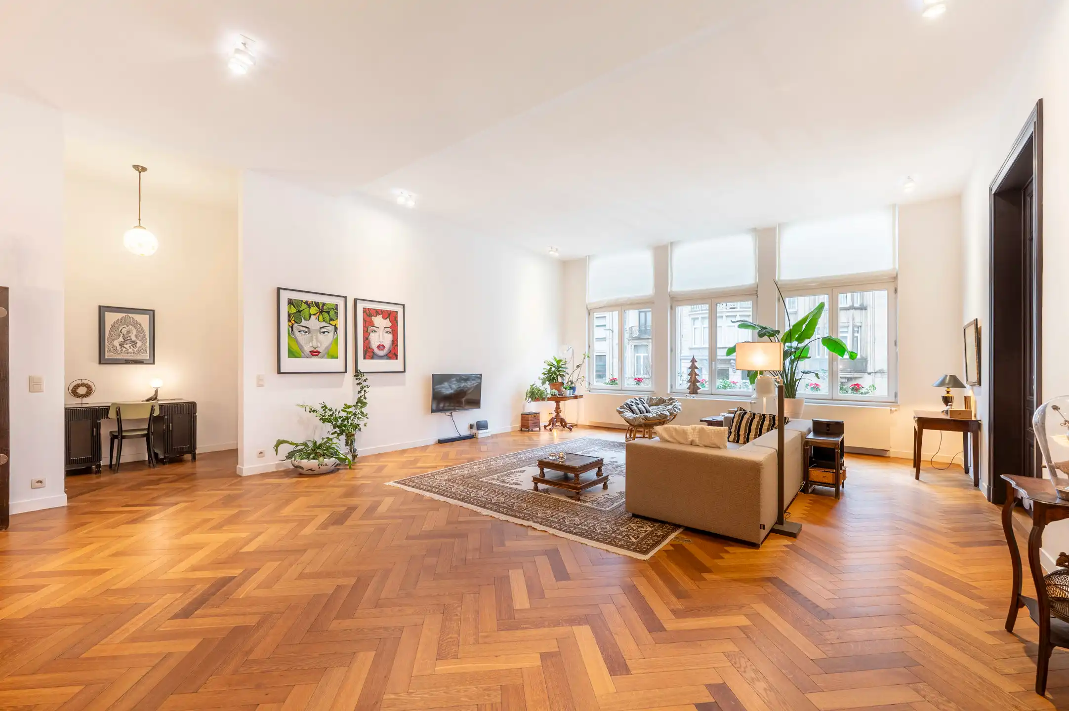 ANTWERPEN CENTRAAL - Royaal appartement met parking foto 3