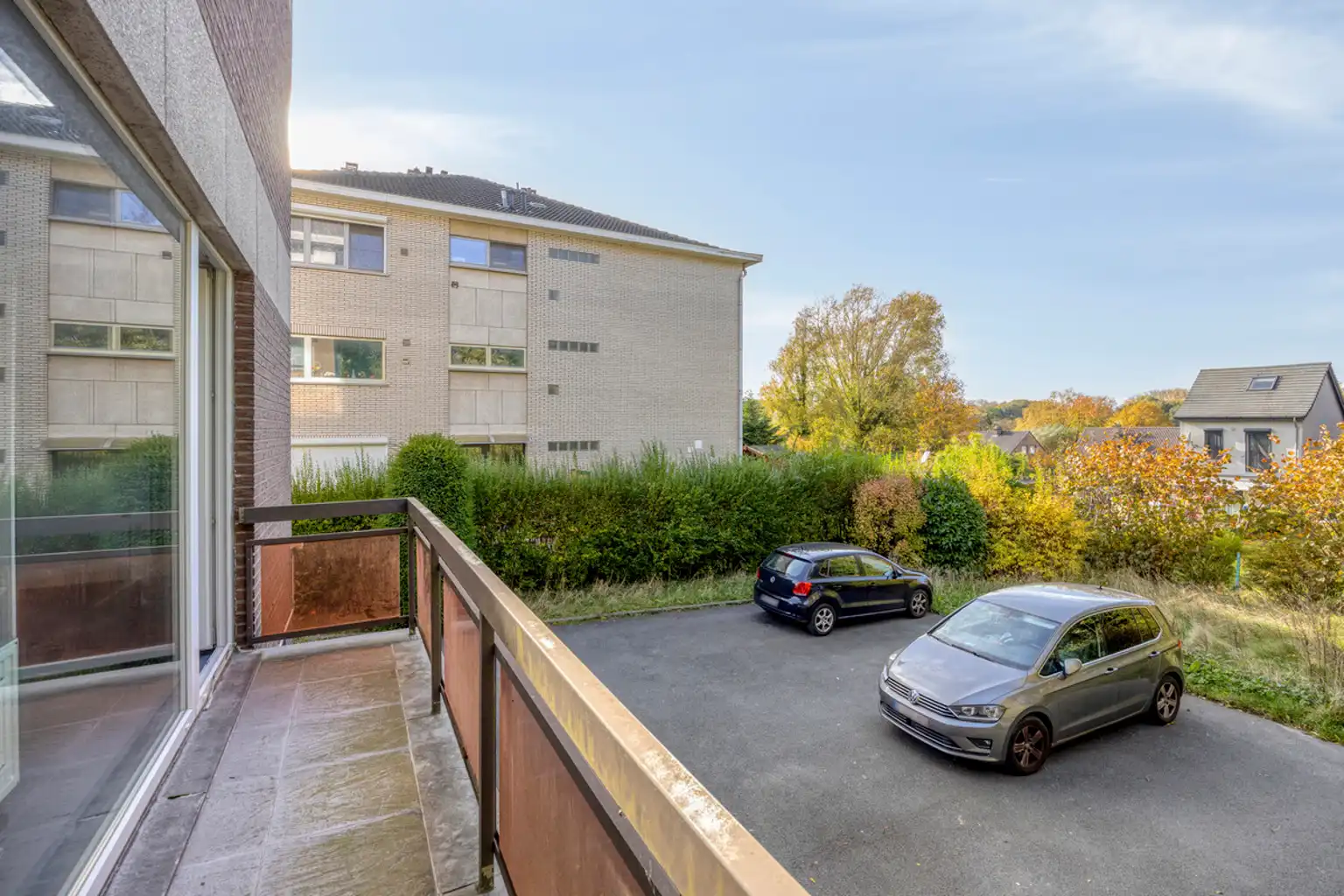 Instapklaar gelijkvloers appartement met eigen tuin foto 18