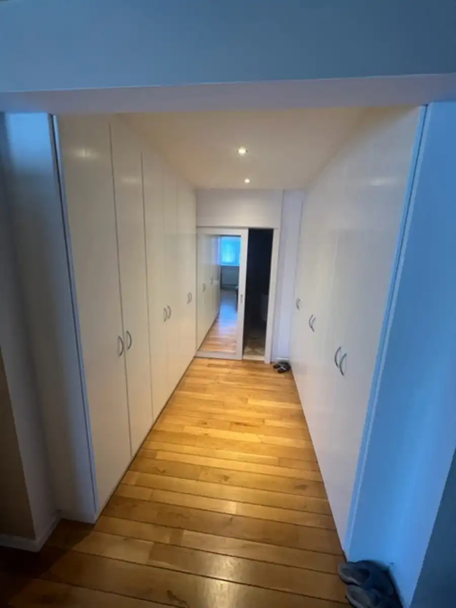 Centraal gelegen en ruim duplex appartement foto 11