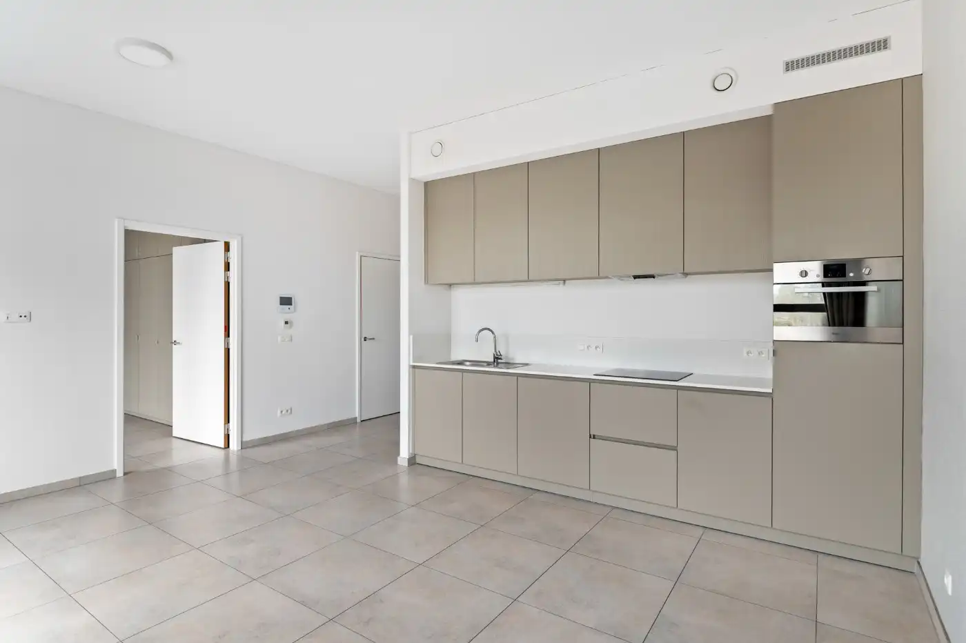 Assistentiewoningen met 1 slpk., ruime badkamer en tal van gemeenschappelijke faciliteiten foto 7
