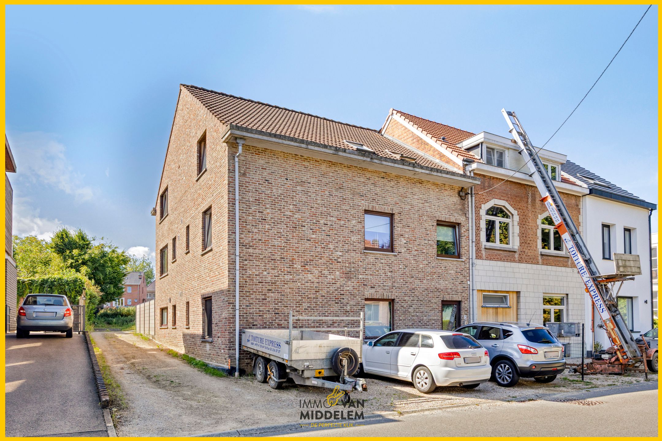 INSTAPKLAAR GELIJKVLOERS 2-KAMERAPPARTEMENT MET TUIN foto 11