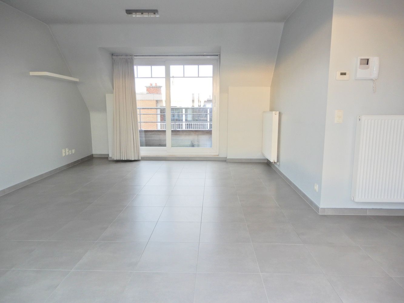 Appartement te Oostrozebeke. foto 6