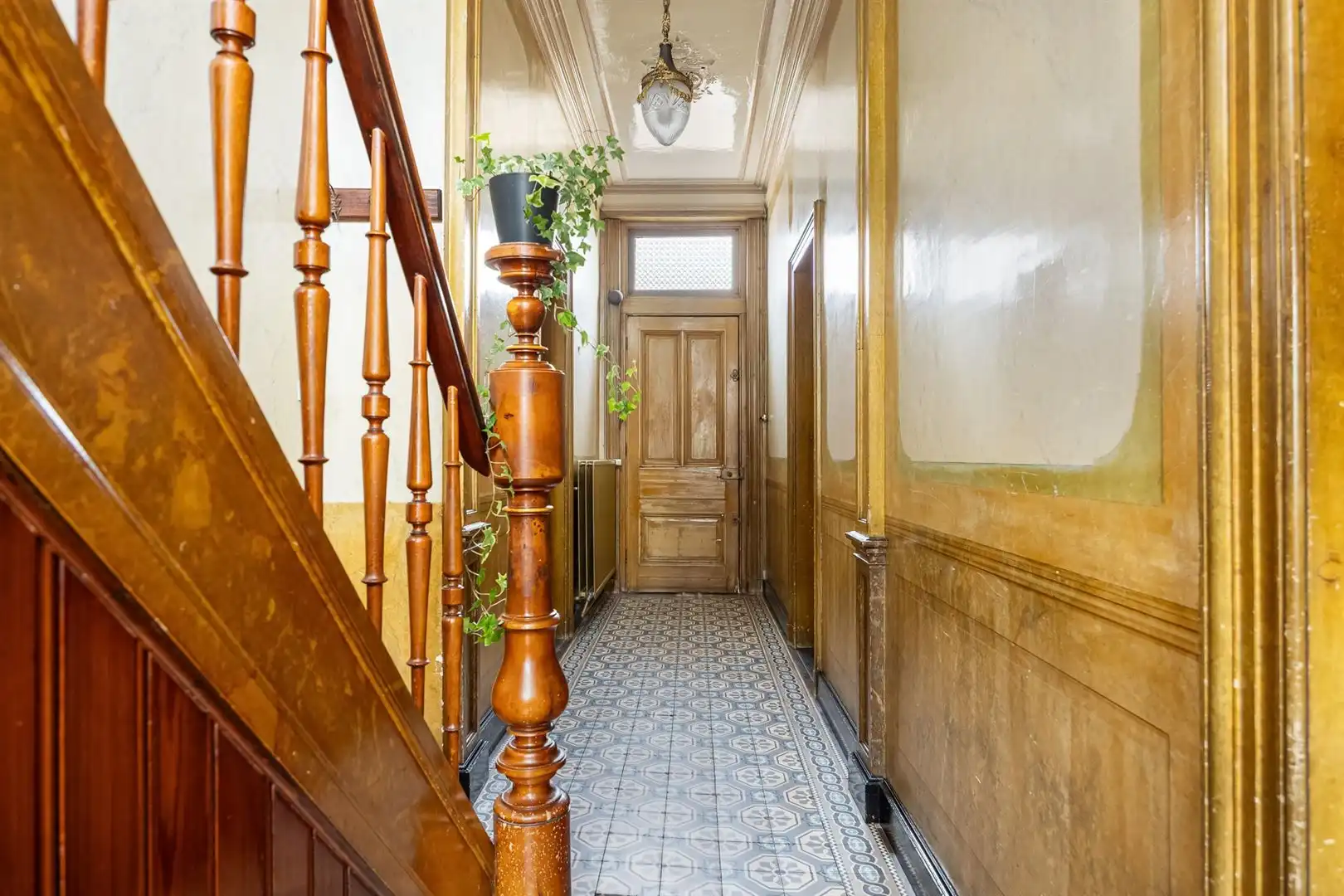 Karakterwoning met tuin en garage op een topligging! foto 15