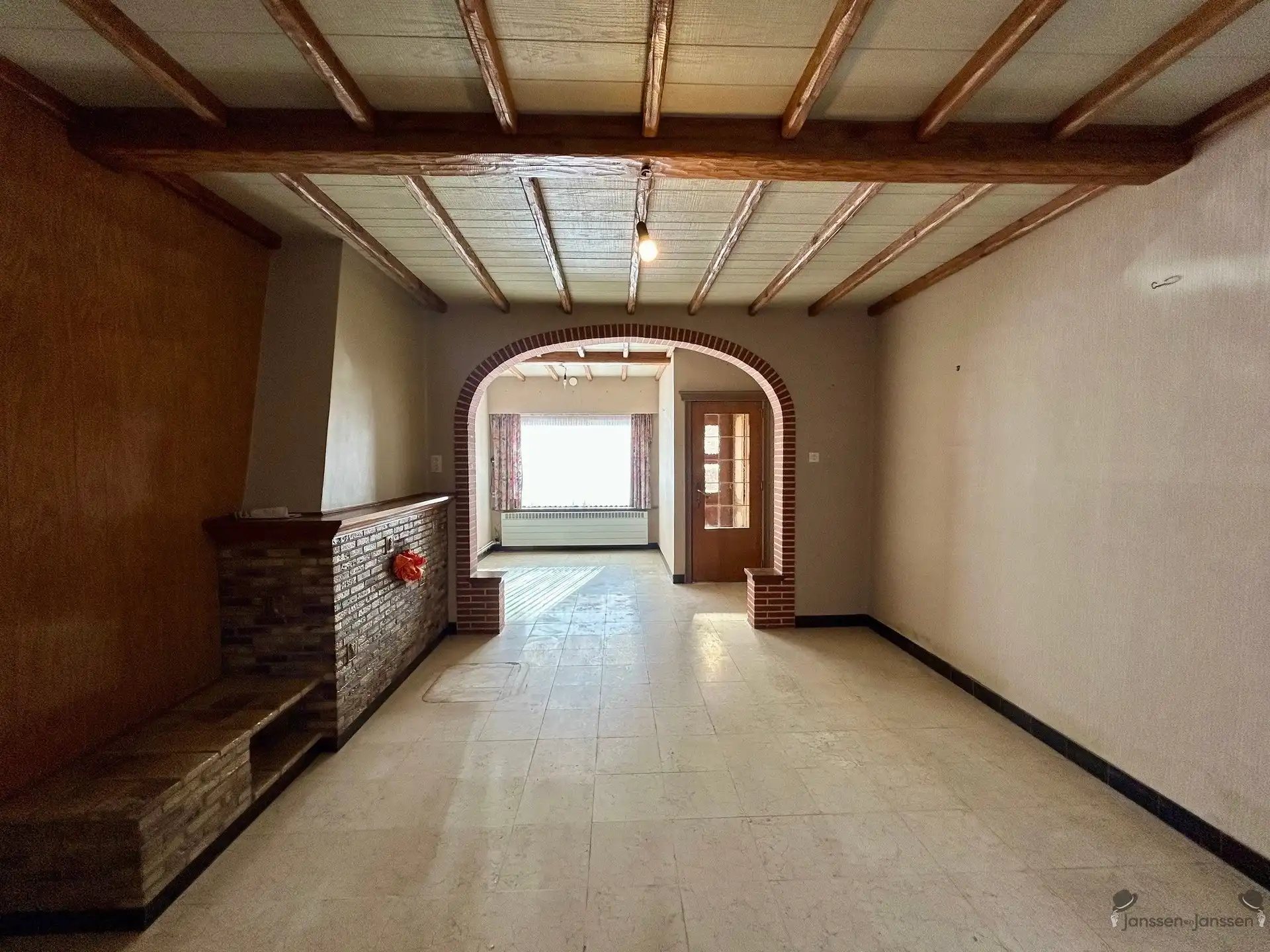 Ruime renovatiewoning gelegen in Hartje Hamm foto 5