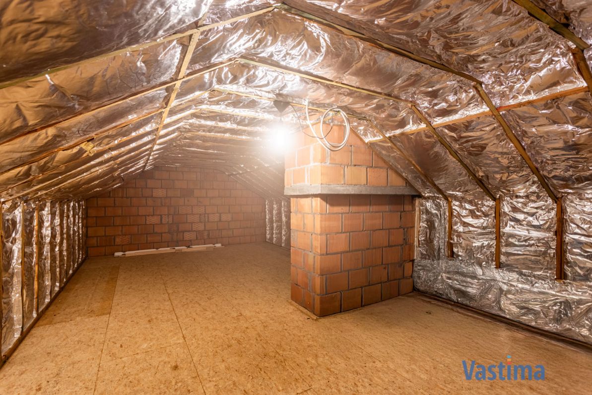 Ruime instapklare gezinswoning met zonnige tuin en garage foto 27